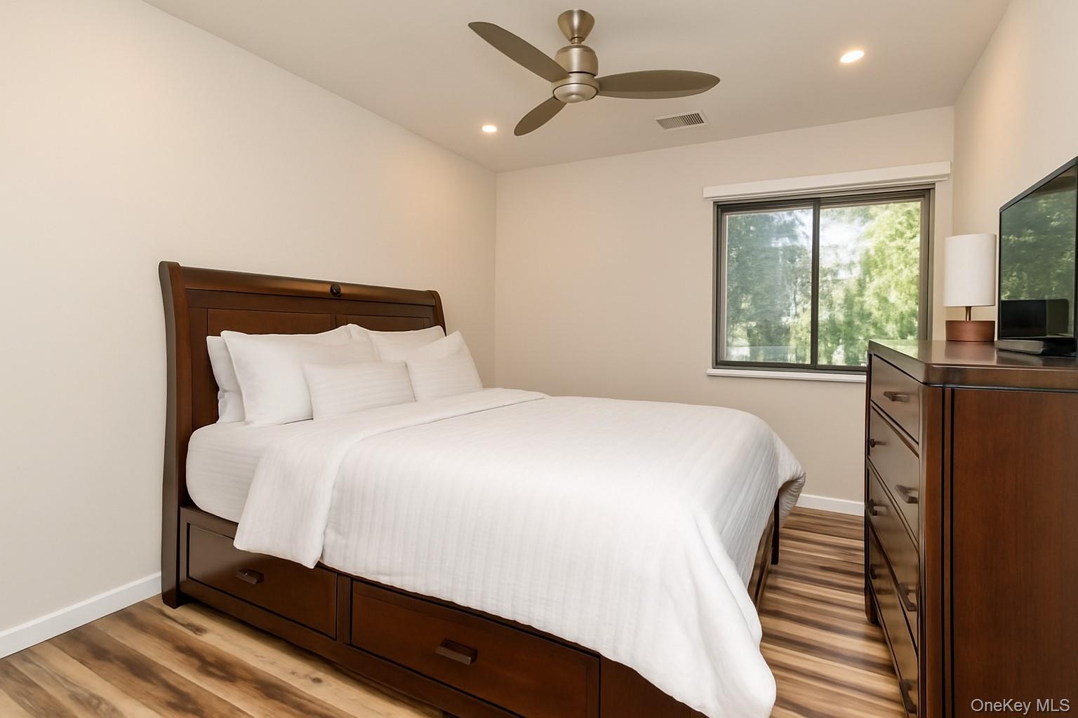 #13 photo, 9 Squirrel Hill, ナッソー郡 Roslyn , NY 11576