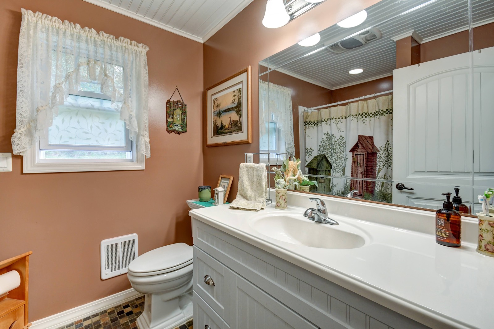 #33 photo, 563 Old Sharon Road, Canajoharie , NY 13317