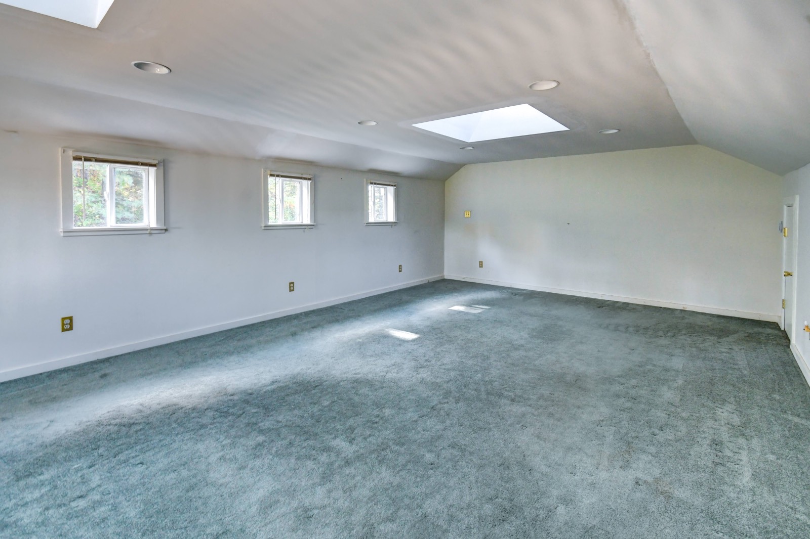 #60 photo, 563 Old Sharon Road, Canajoharie , NY 13317