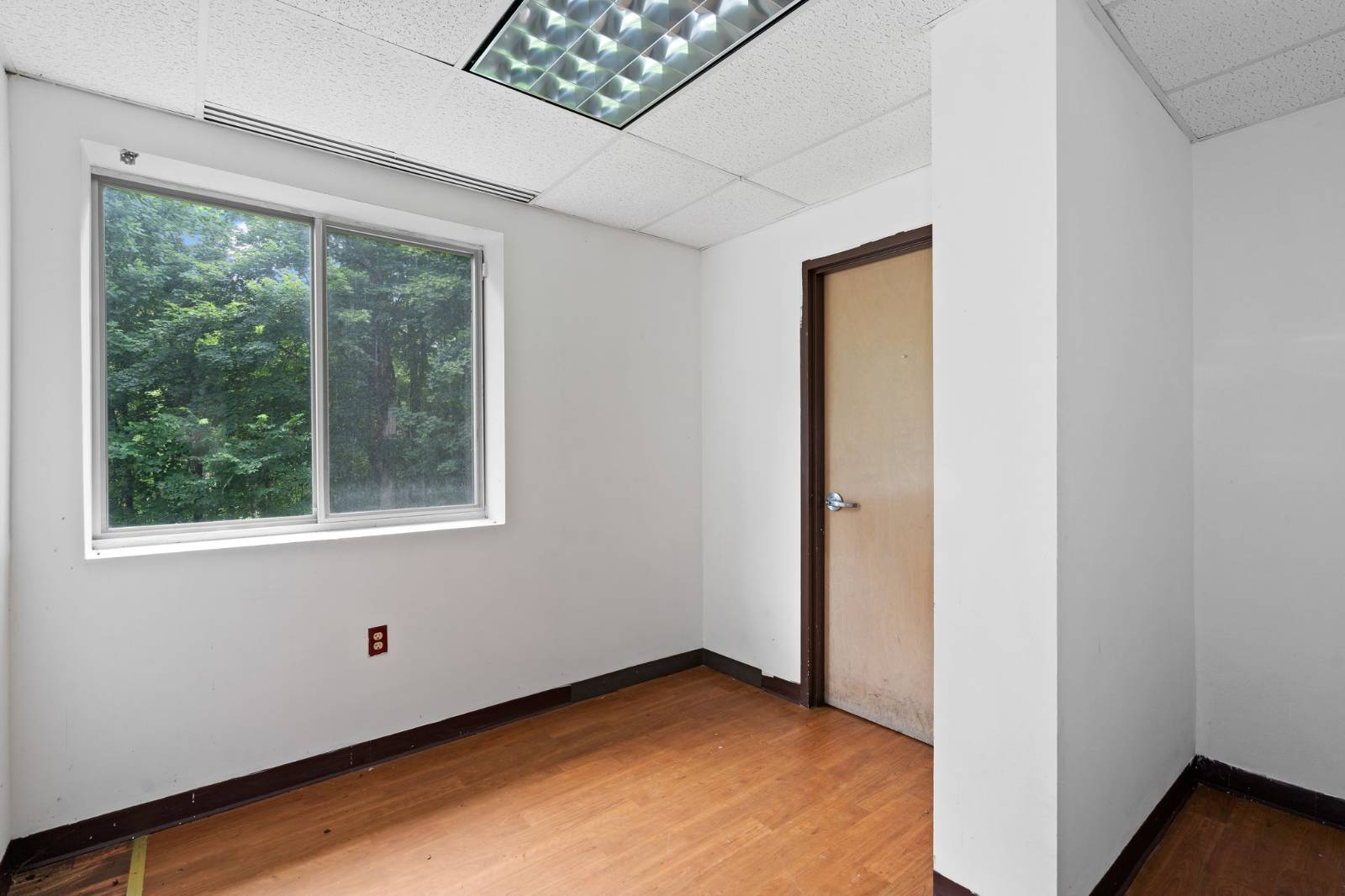 #15 photo, 4 Corwin Ct, Newburgh , NY 12550