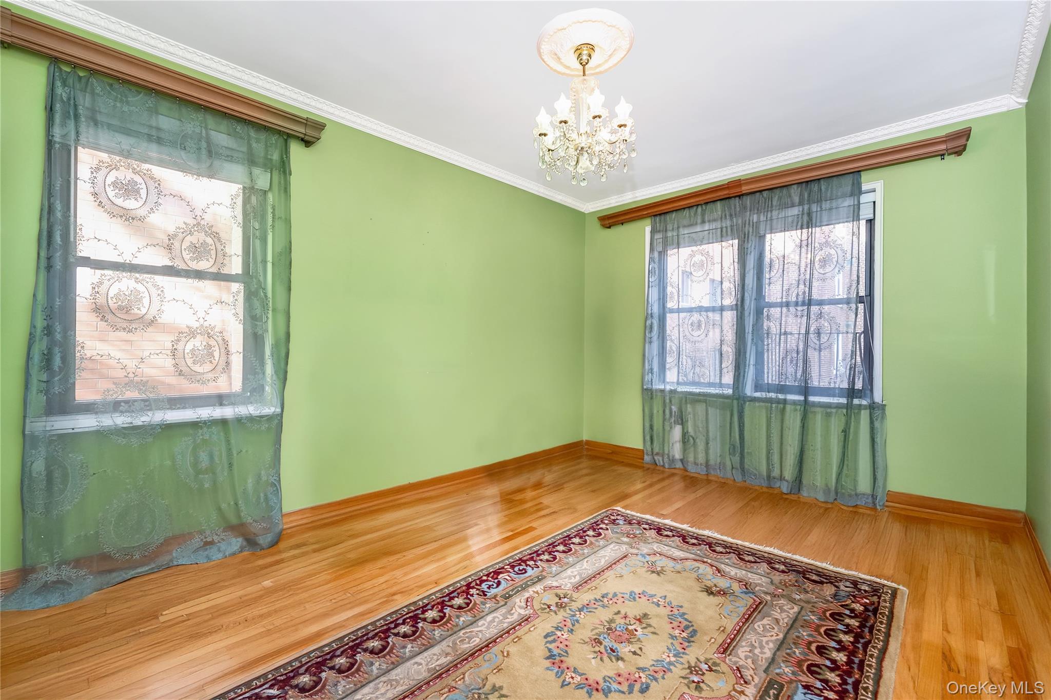 #10 photo, 72-11 110th Street, Forest Hills , NY 11375