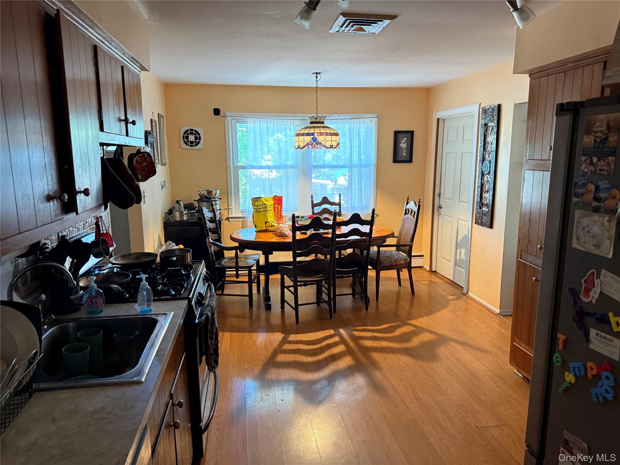 #4 photo, 3 Somerset Court, サフォーク郡 East Setauket , NY 11733