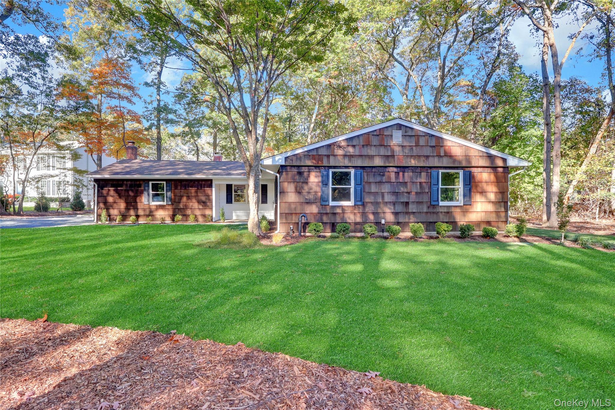 #1 photo, 7 Canterbury Court, East Setauket , NY 11733
