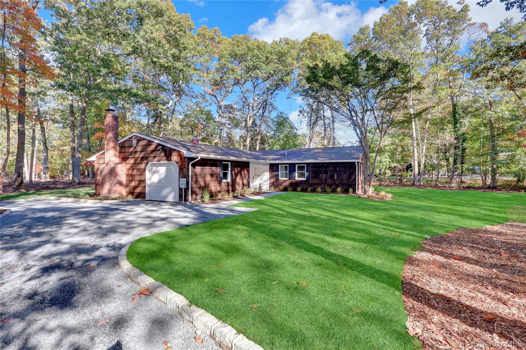 #5 photo, 7 Canterbury Court, East Setauket , NY 11733