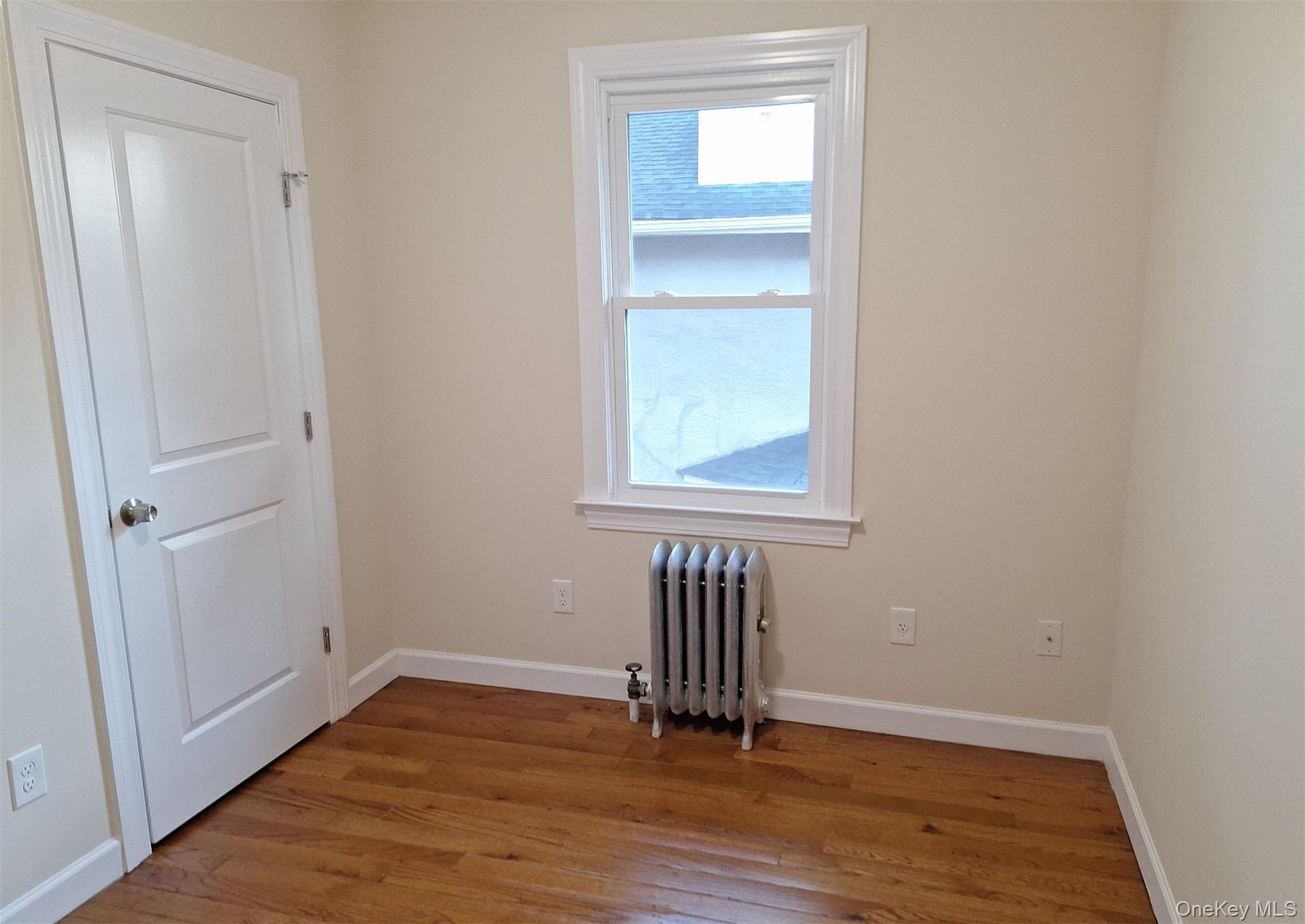 #11 photo, 16 Howard Court, Staten Island , NY 10310