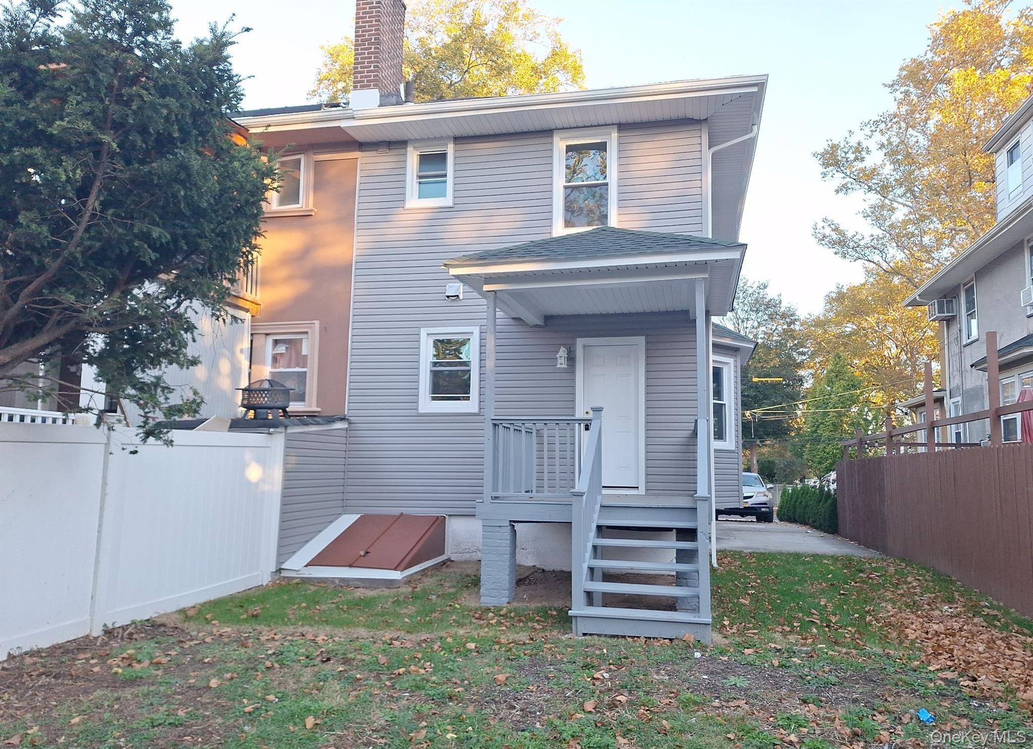 #18 photo, 16 Howard Court, Staten Island , NY 10310