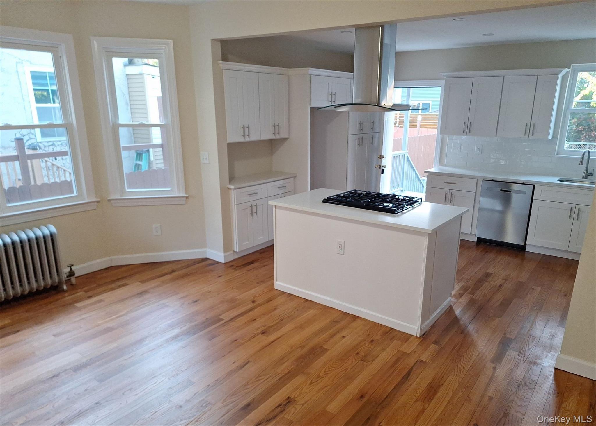 #7 photo, 16 Howard Court, Staten Island , NY 10310