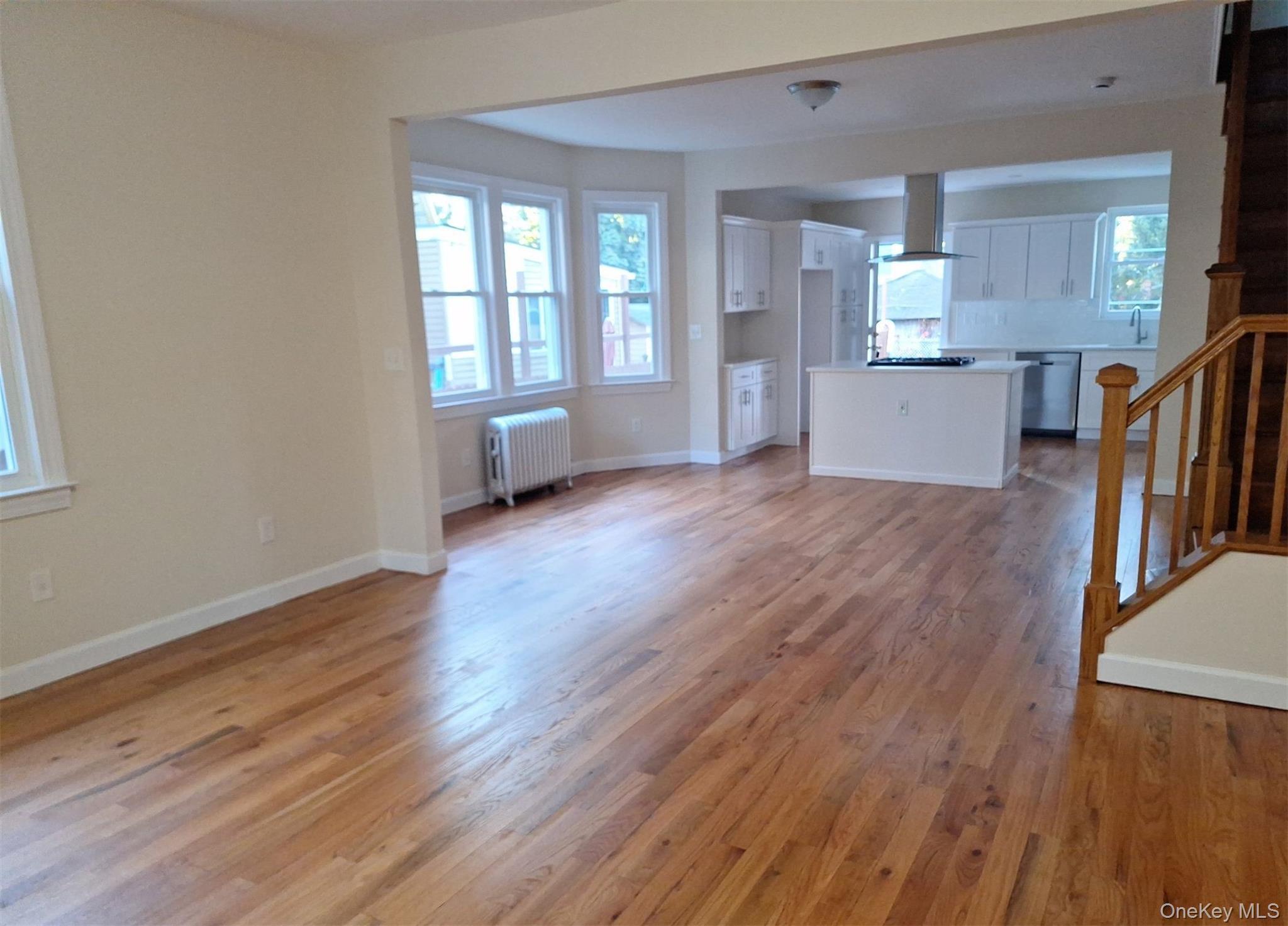 #8 photo, 16 Howard Court, Staten Island , NY 10310