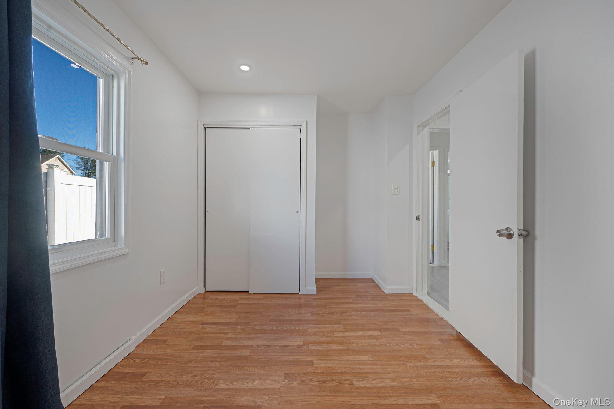 #15 photo, 26 Sky Lane, Levittown , NY 11756