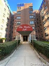 #1 photo, 210 Martine Avenue, White Plains , NY 10601