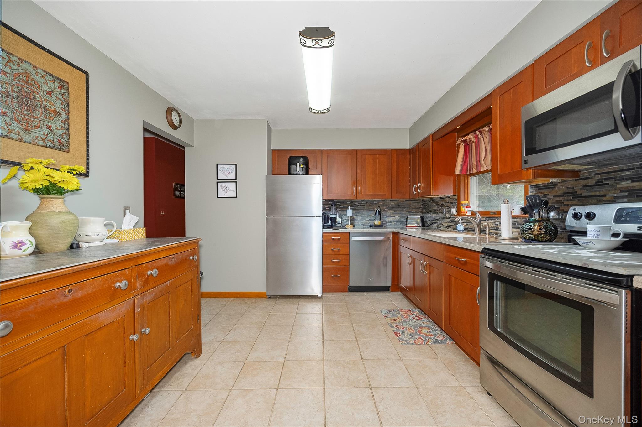 #4 photo, 28 Albie Road, Red Hook , NY 12571