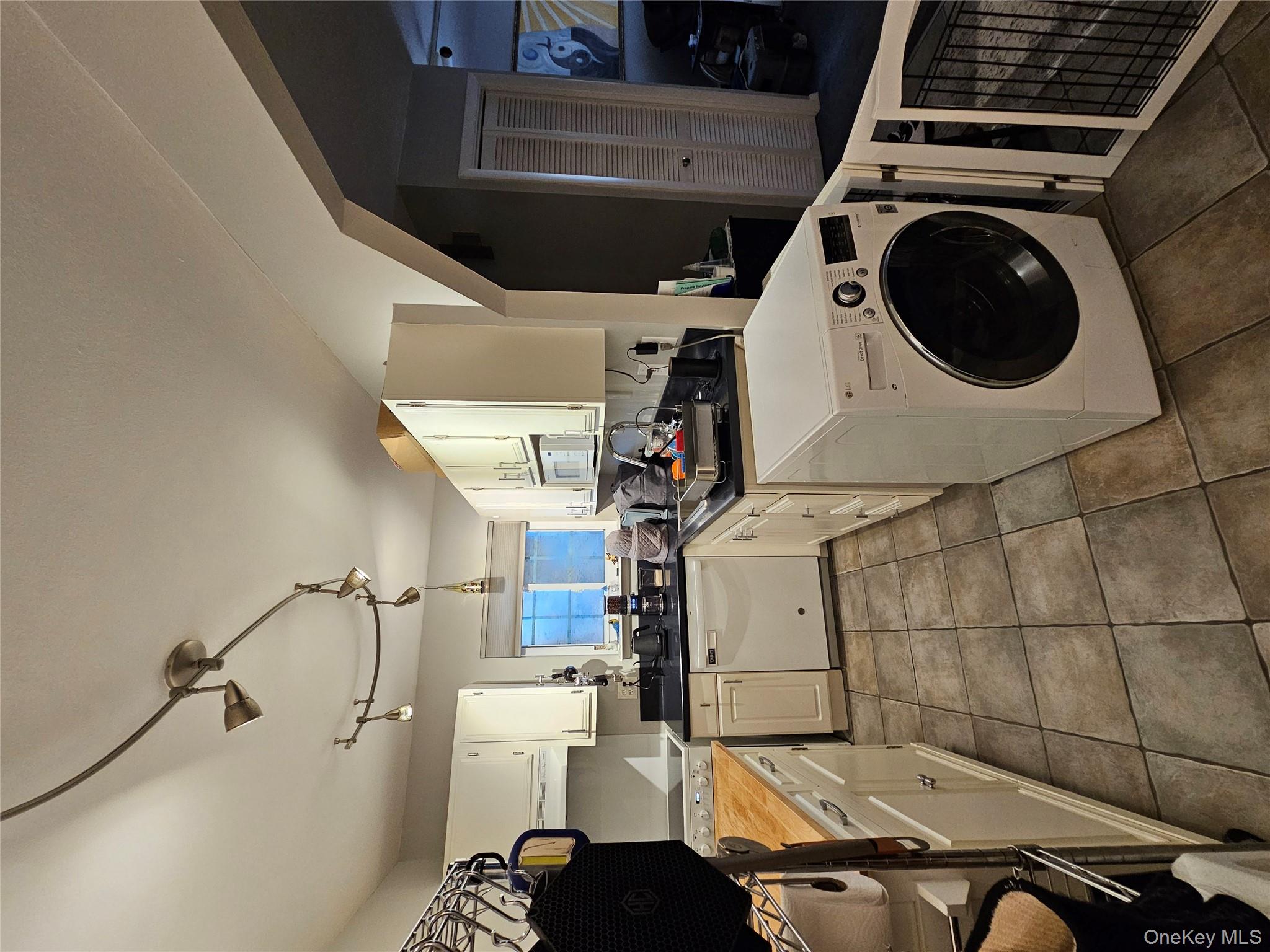 #16 photo, 219 Fox Run Lane, Carmel , NY 10512