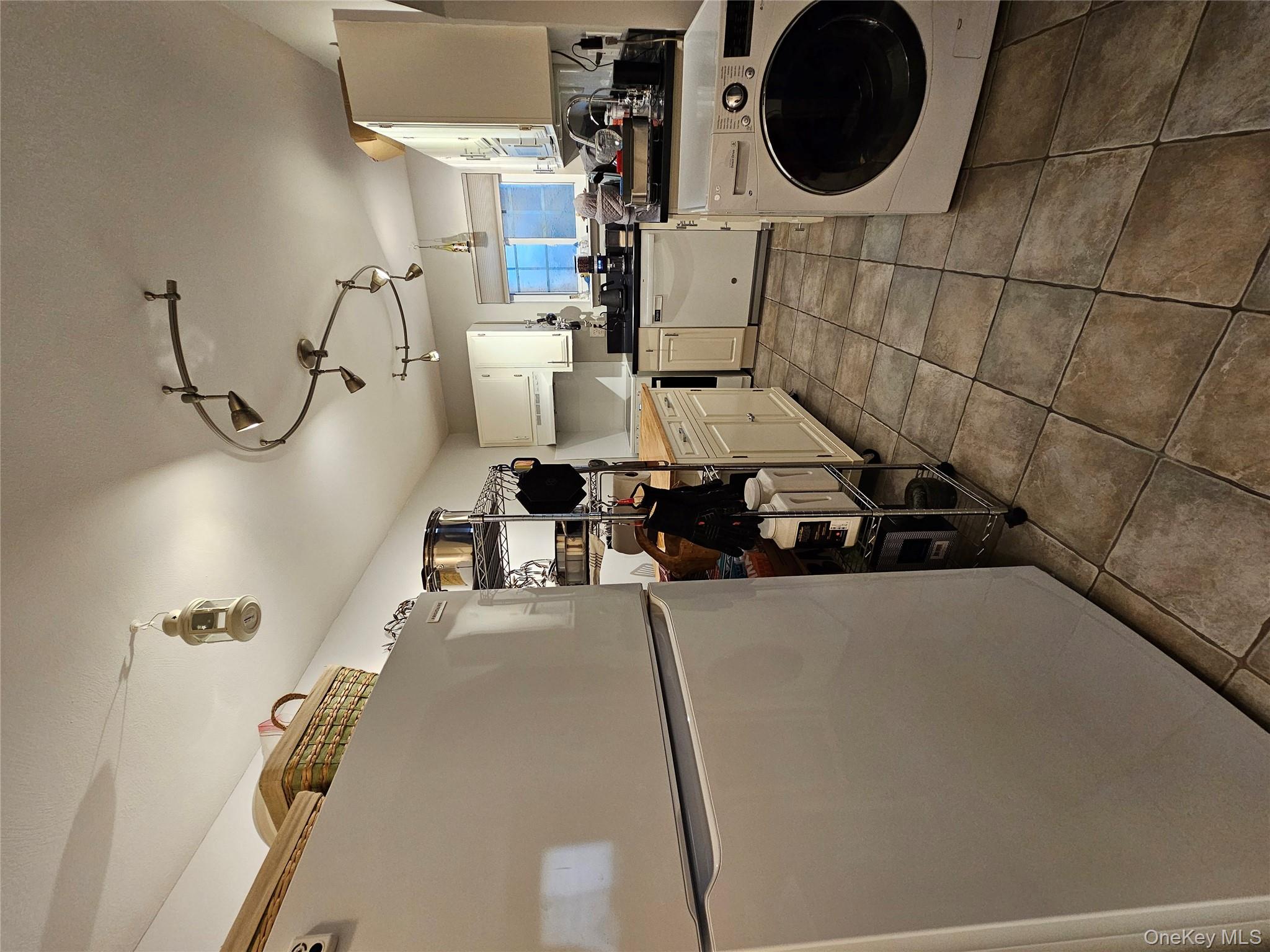 #17 photo, 219 Fox Run Lane, Carmel , NY 10512