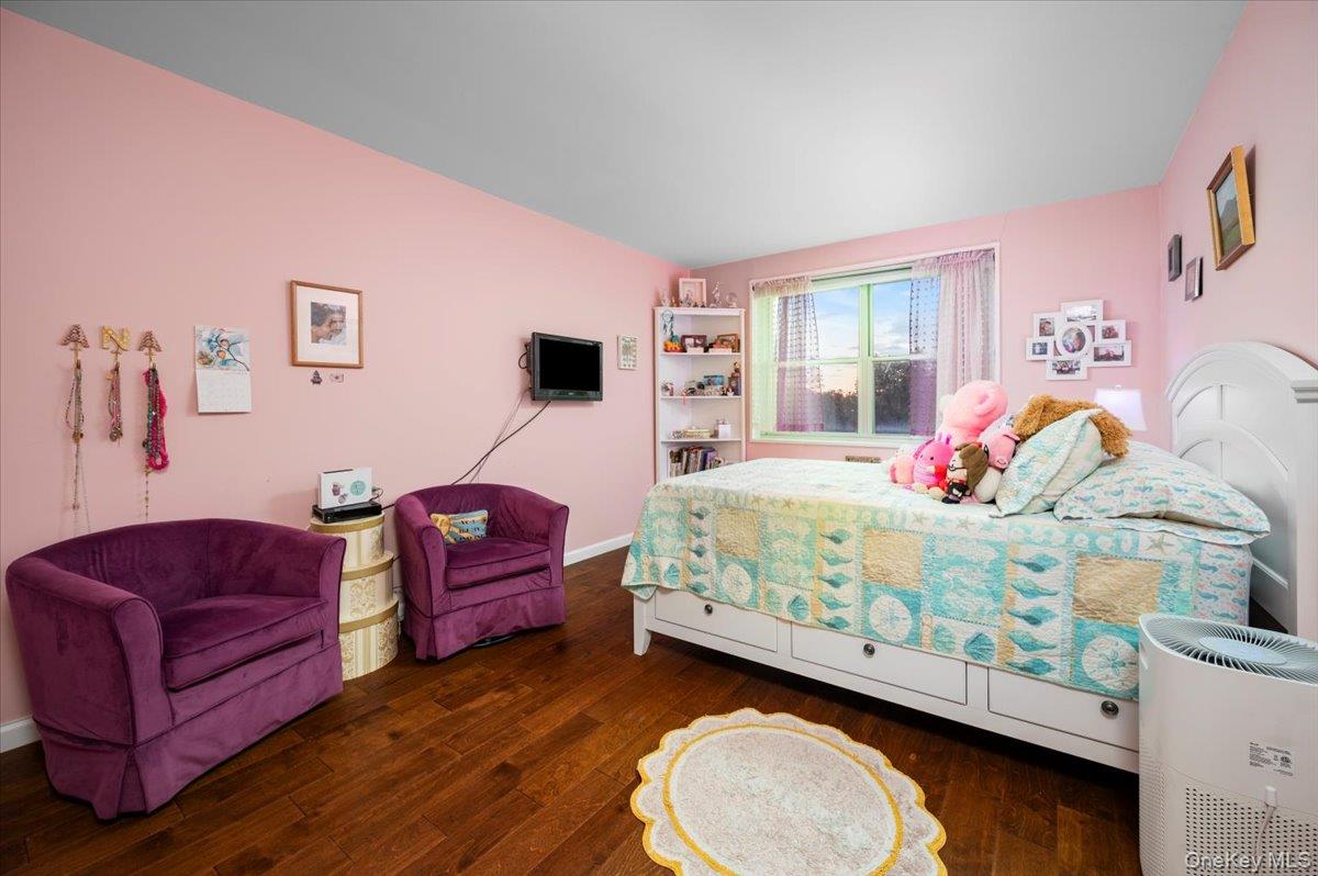 #15 photo, 499 N Broadway, White Plains , NY 10603