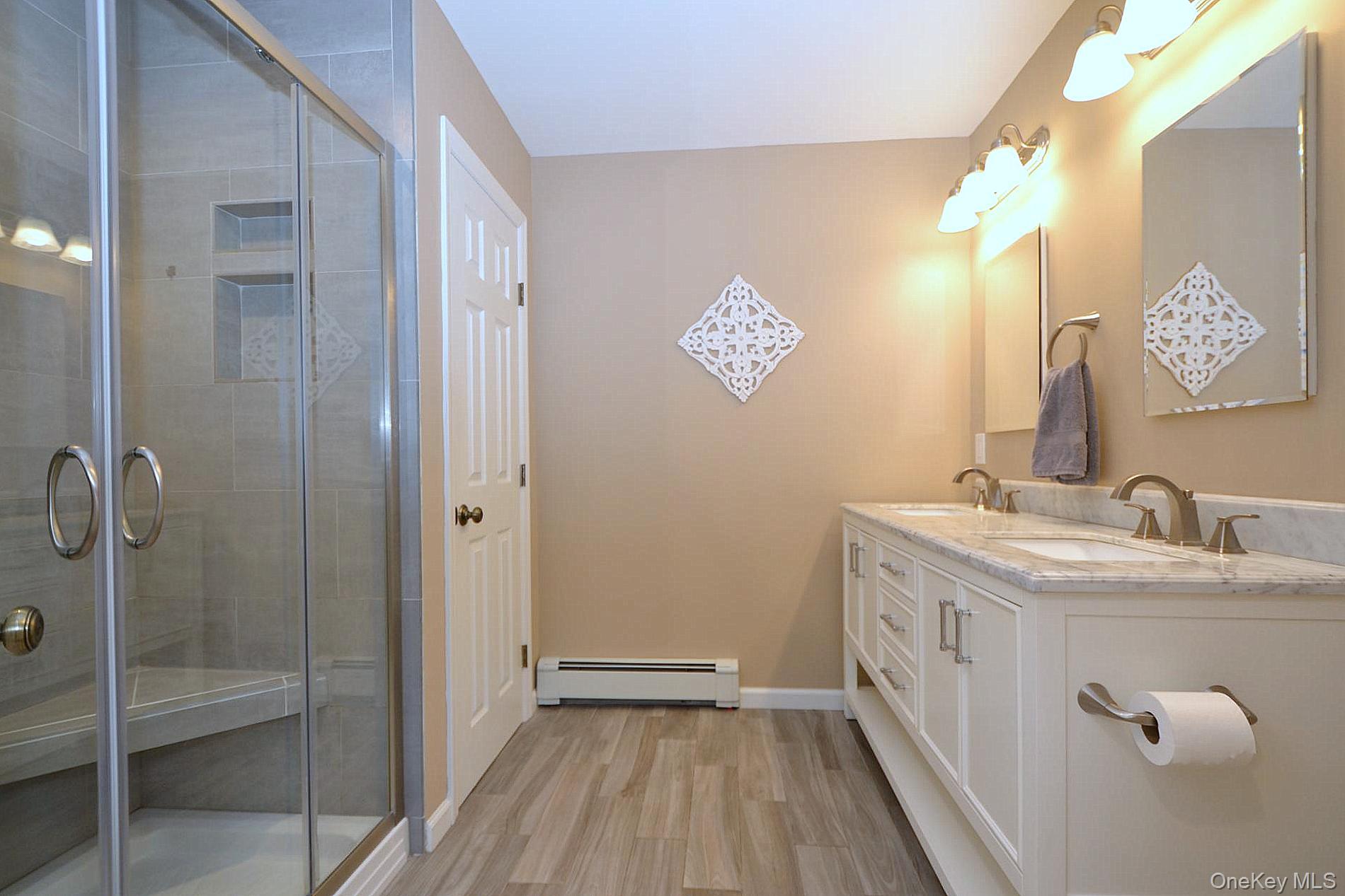 #9 photo, 137 Iceland Drive, 롱 아일랜드 South Huntington , NY 11746