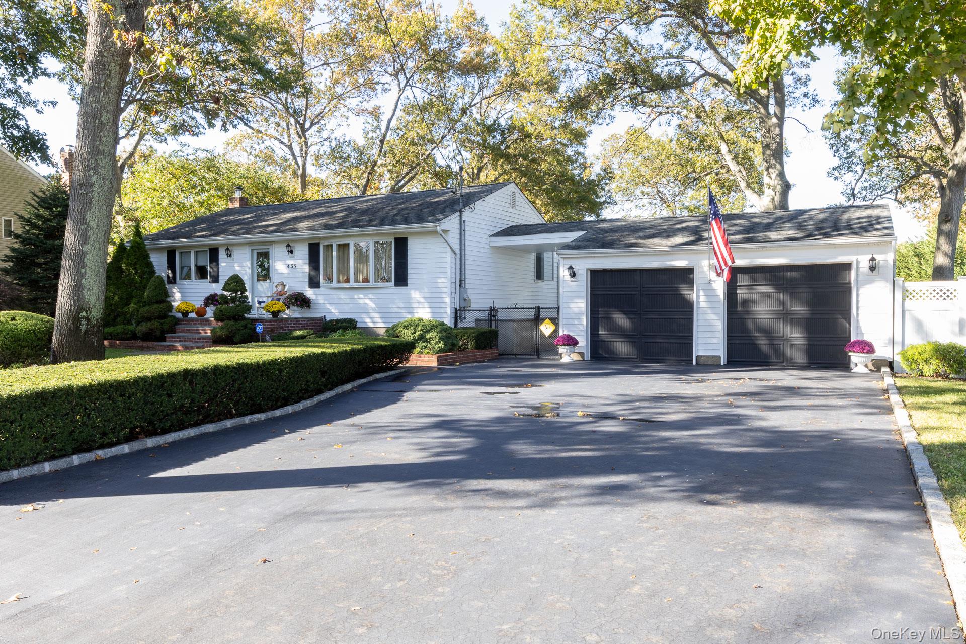 #1 photo, 437 Peconic Street, Ronkonkoma , NY 11779