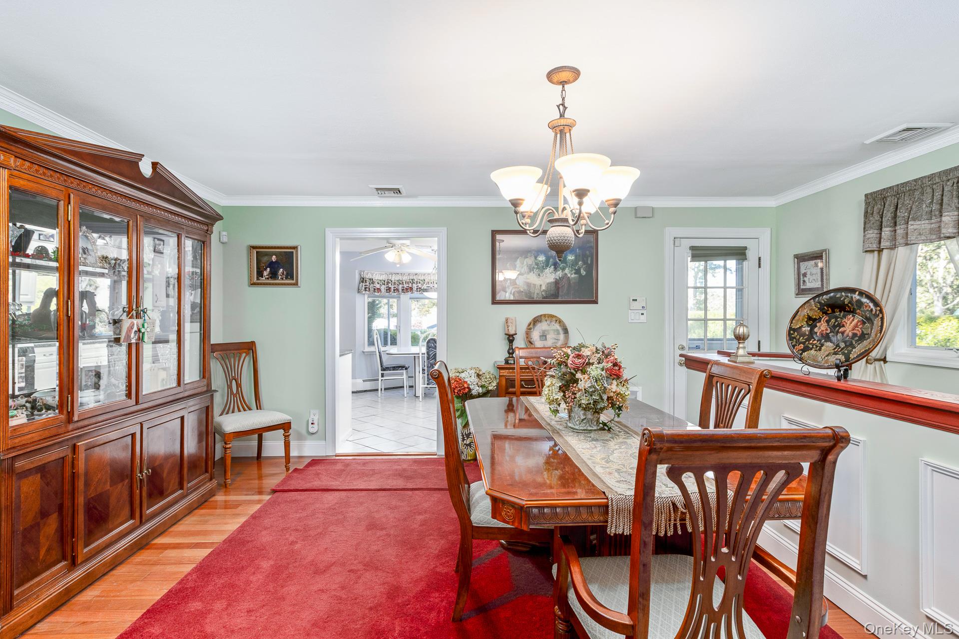 #11 photo, 437 Peconic Street, Ronkonkoma , NY 11779