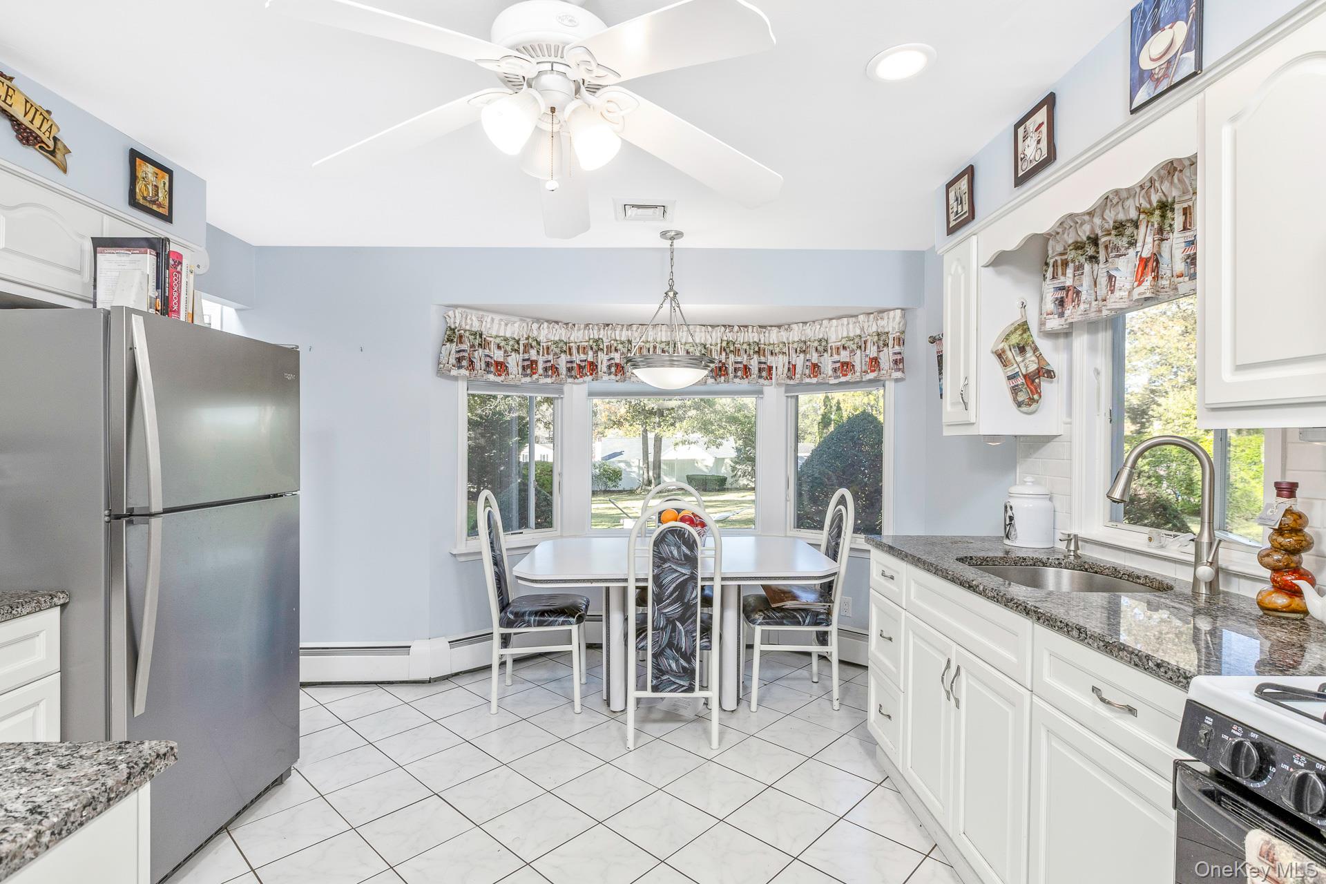 #13 photo, 437 Peconic Street, Ronkonkoma , NY 11779