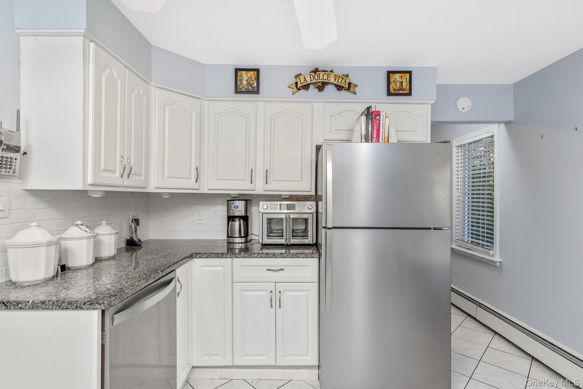 #15 photo, 437 Peconic Street, Ronkonkoma , NY 11779