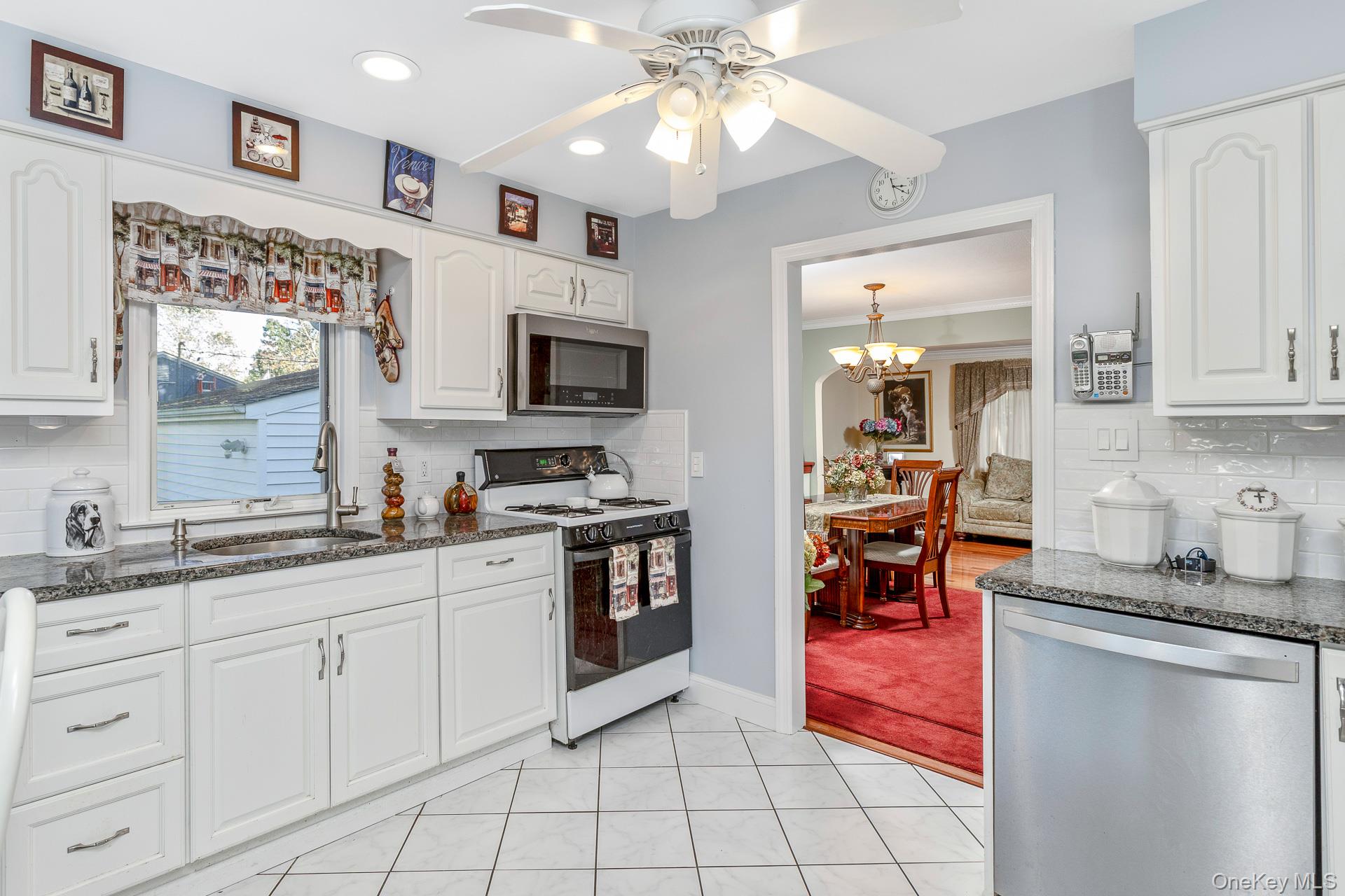 #16 photo, 437 Peconic Street, Ronkonkoma , NY 11779