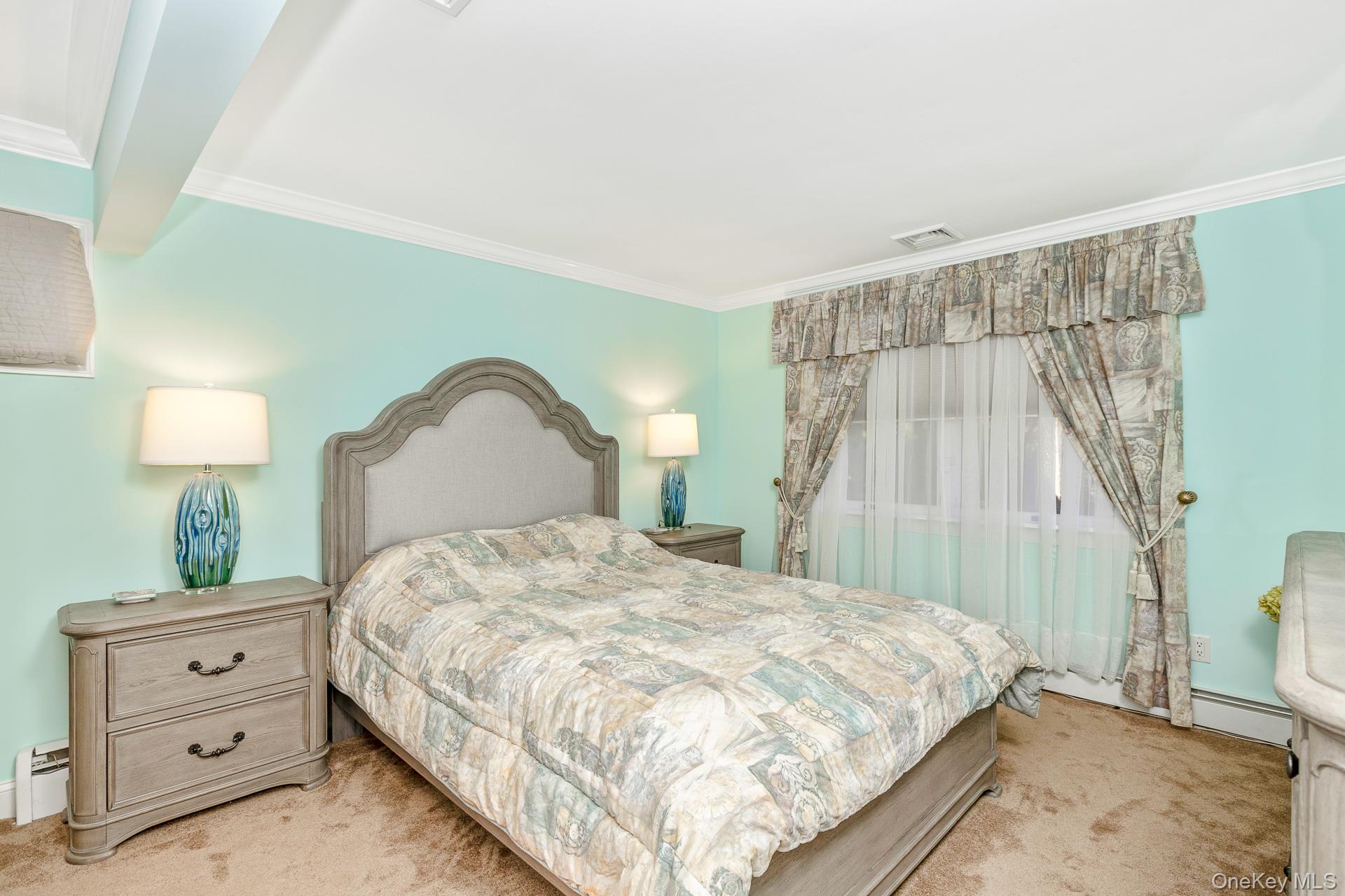 #20 photo, 437 Peconic Street, Ronkonkoma , NY 11779