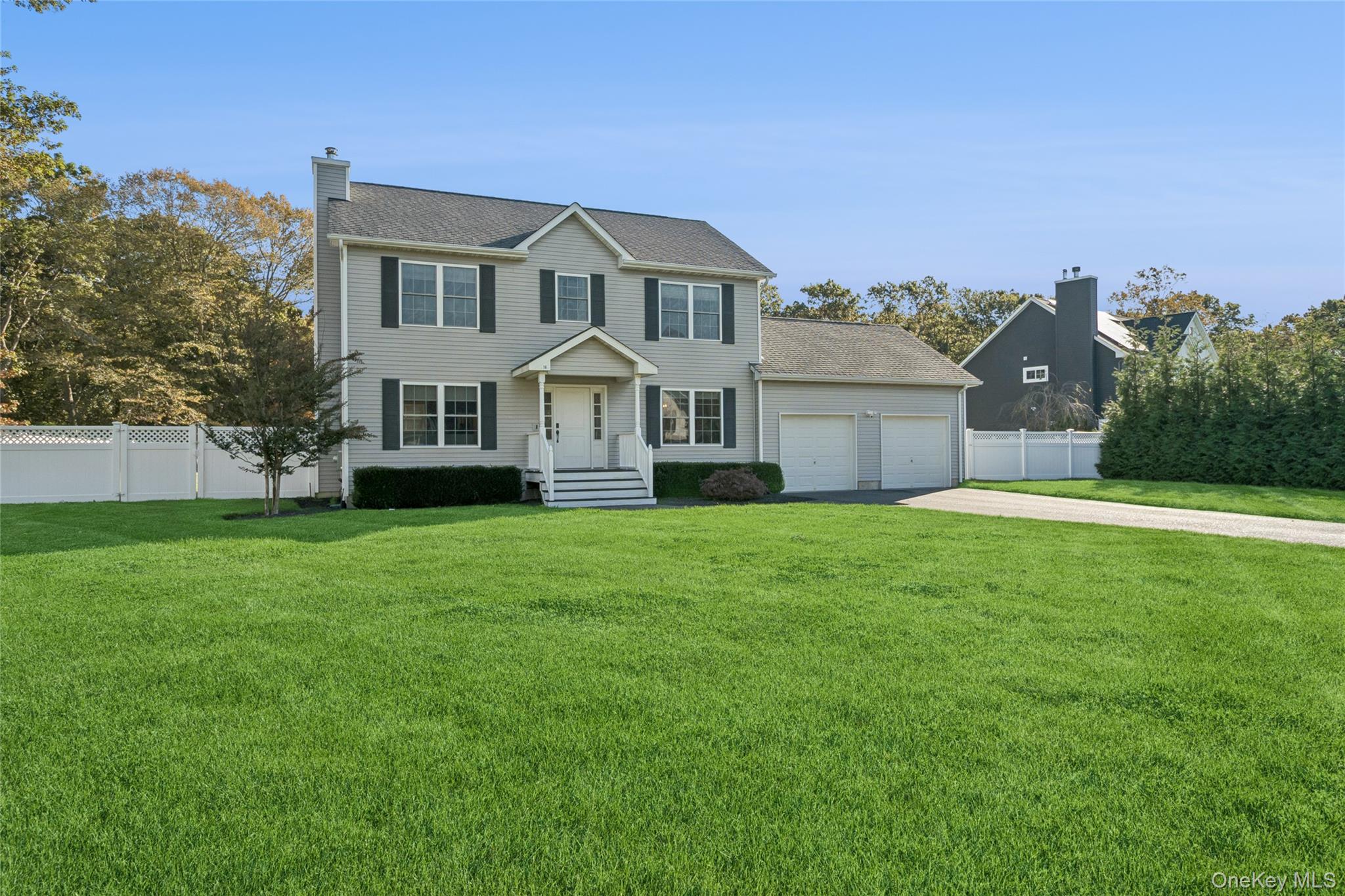 #1 photo, 16 Mastro Court, サフォーク郡 Baiting Hollow , NY 11933