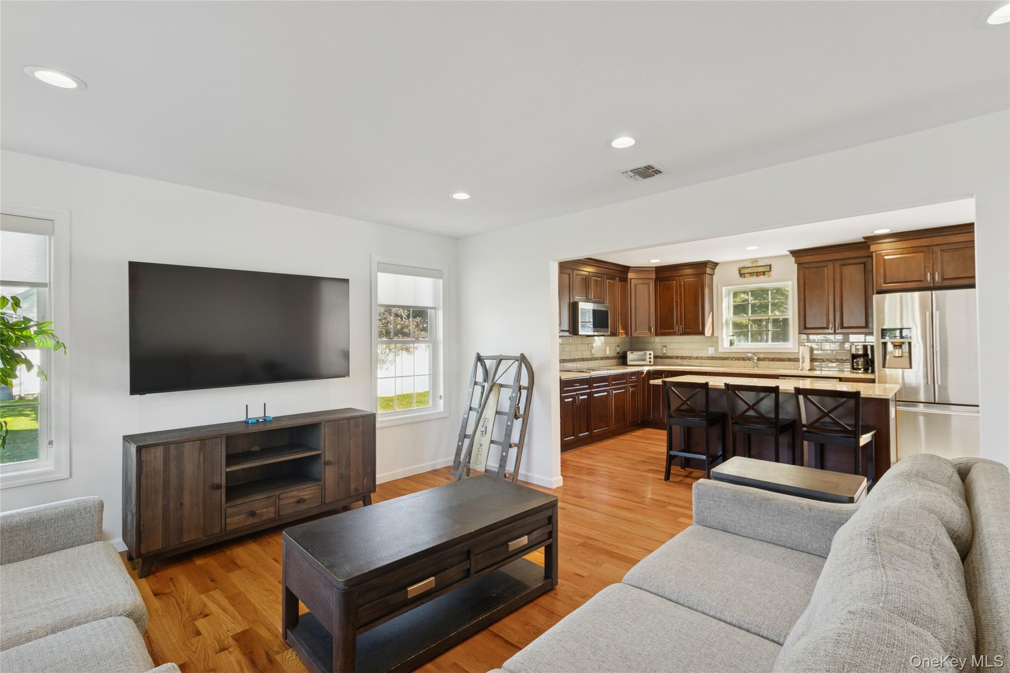 #7 photo, 16 Mastro Court, サフォーク郡 Baiting Hollow , NY 11933