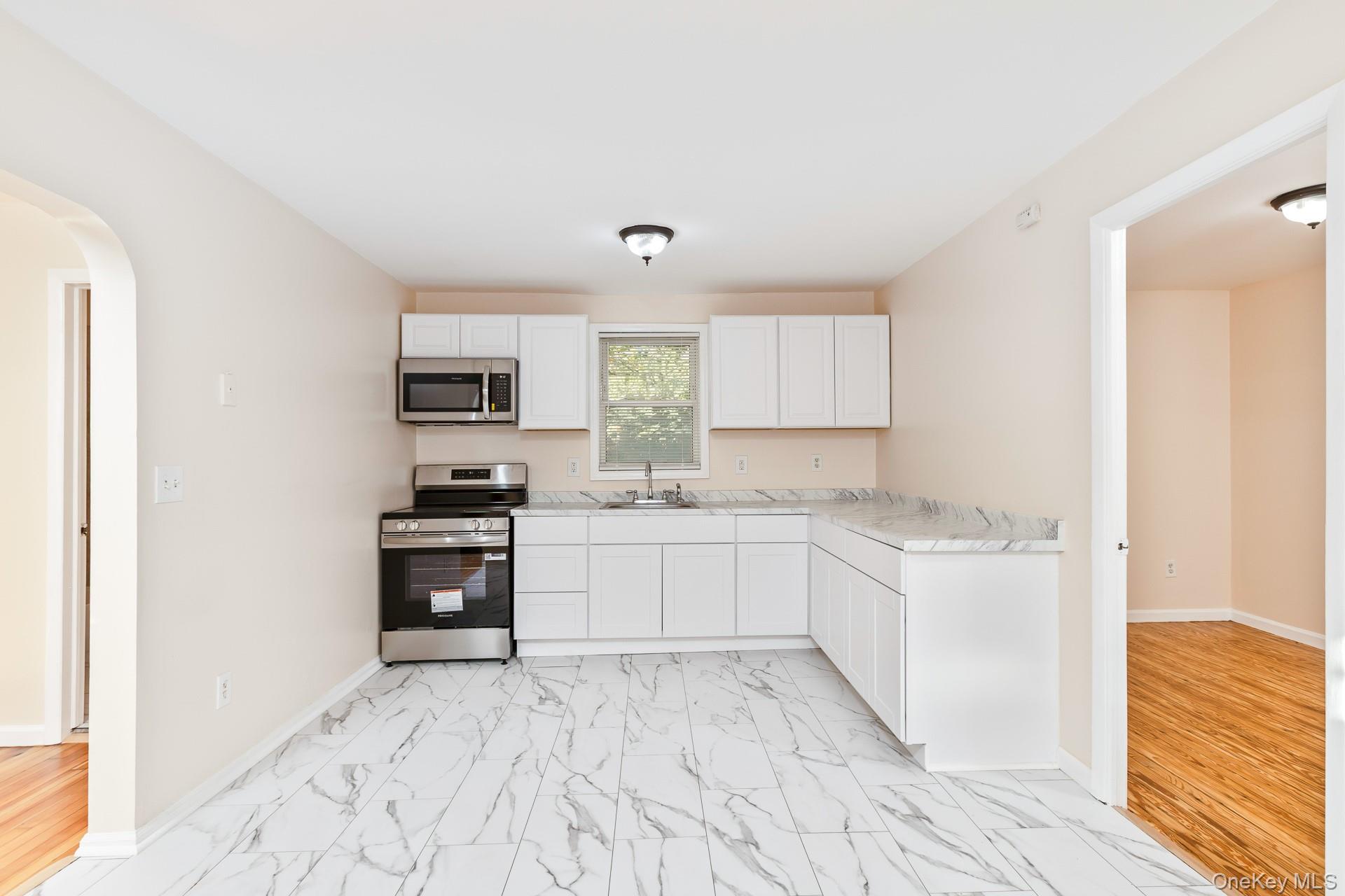 #14 photo, 860 Flanders Road, サフォーク郡 Flanders , NY 11901