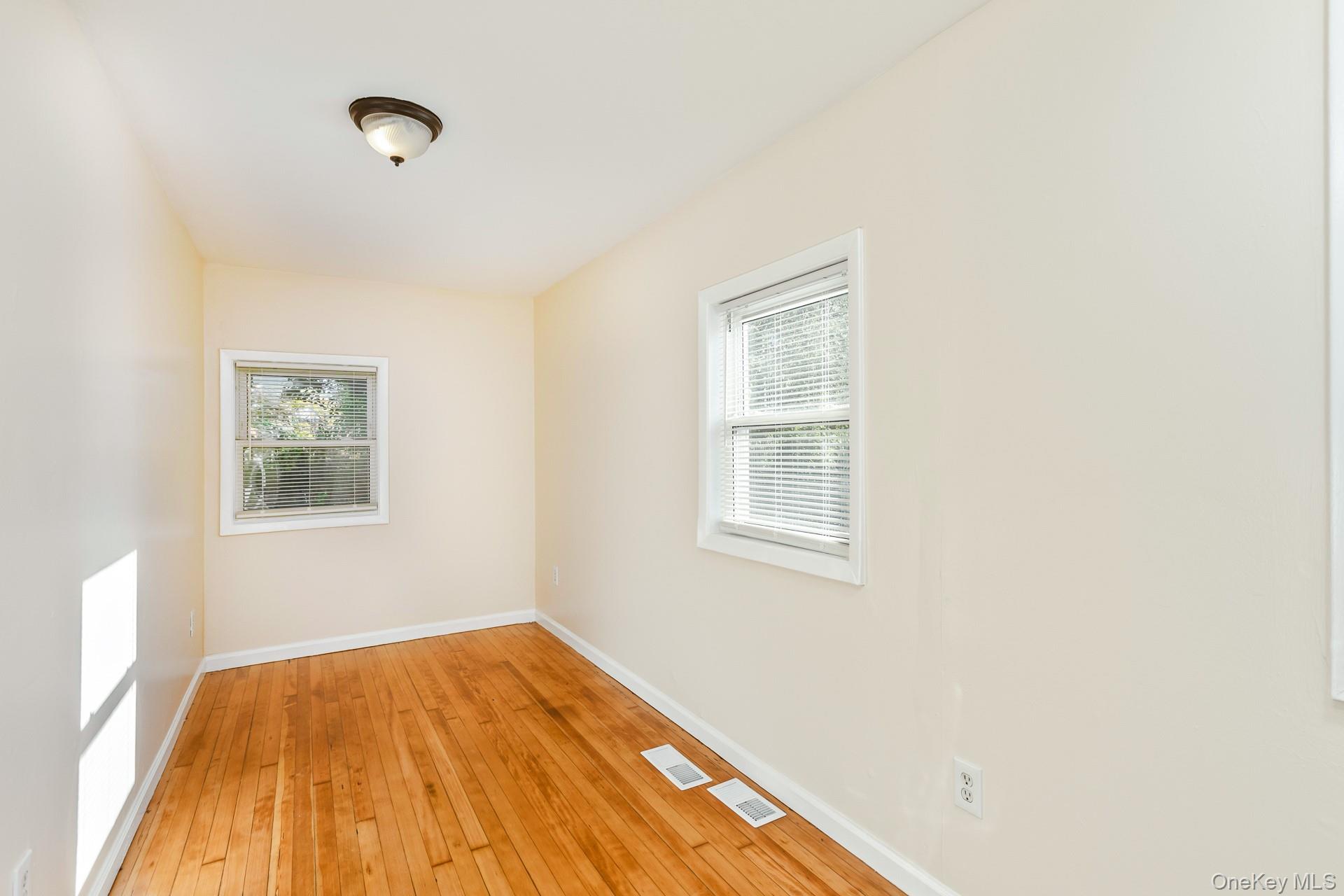 #18 photo, 860 Flanders Road, サフォーク郡 Flanders , NY 11901