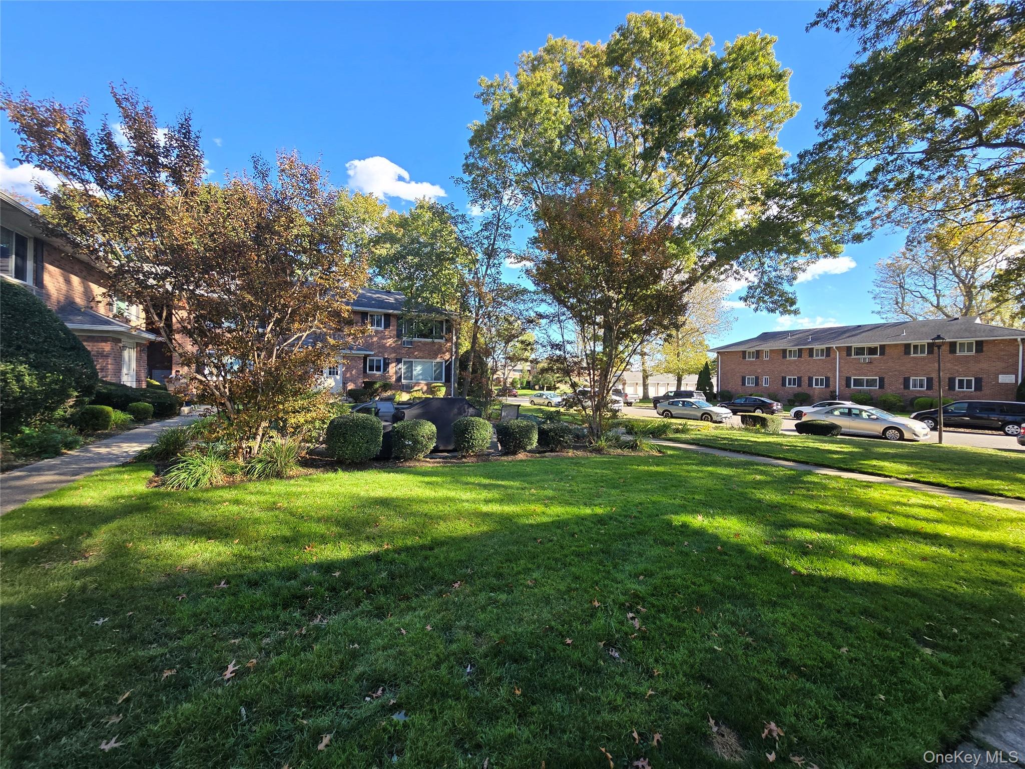 #12 photo, 111 Edmunton Drive, North Babylon , NY 11703