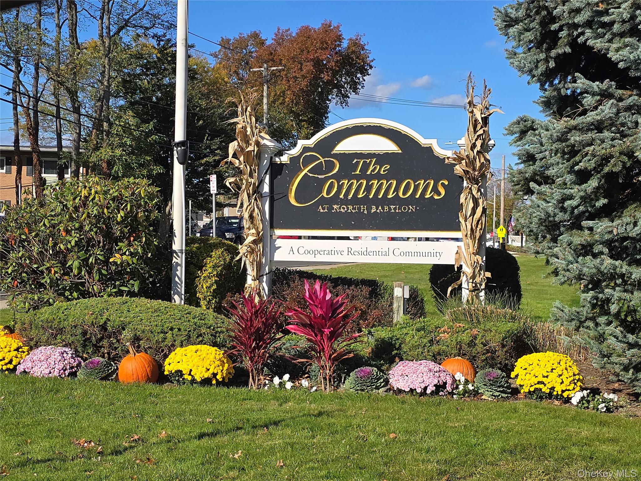 #2 photo, 111 Edmunton Drive, North Babylon , NY 11703