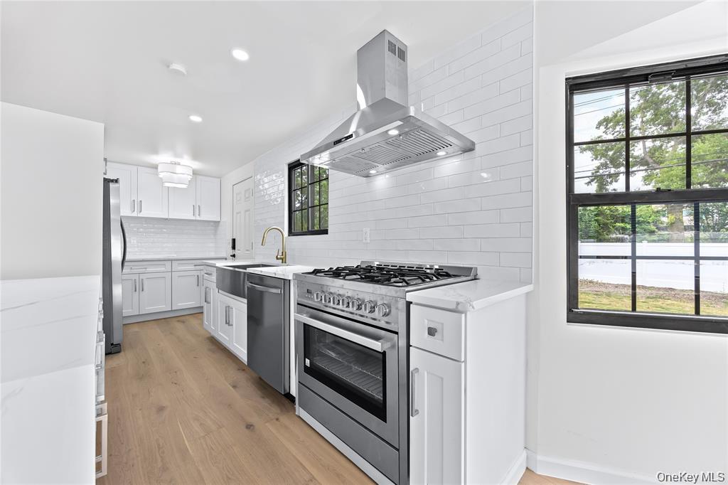 #17 photo, 26 Roseanne Drive, ナッソー郡 Woodbury , NY 11797