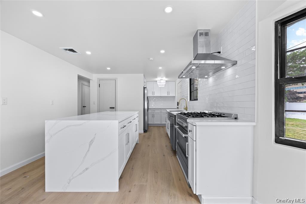 #18 photo, 26 Roseanne Drive, ナッソー郡 Woodbury , NY 11797