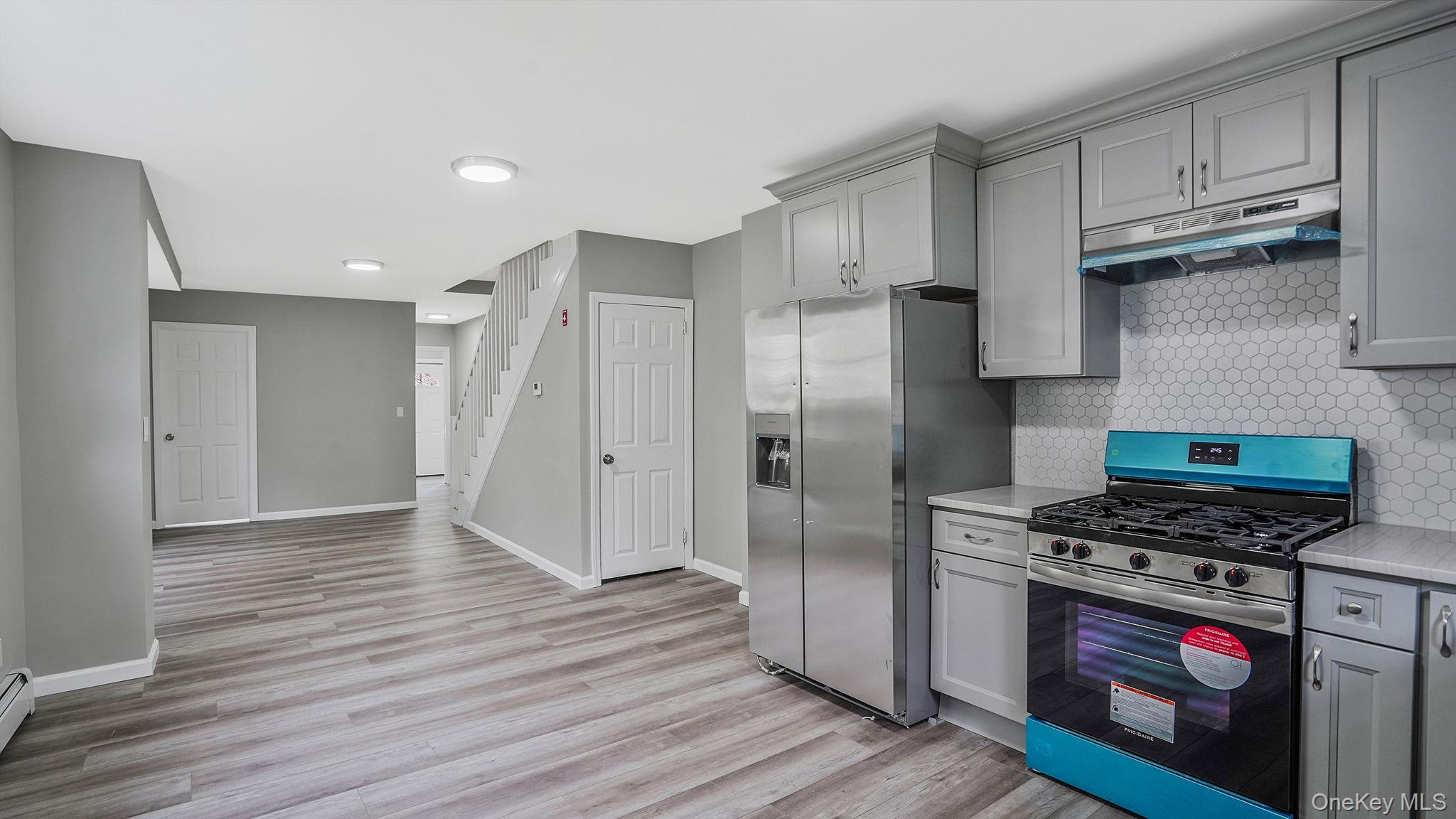 #10 photo, 103 3rd Avenue, サフォーク郡 Bay Shore , NY 11706