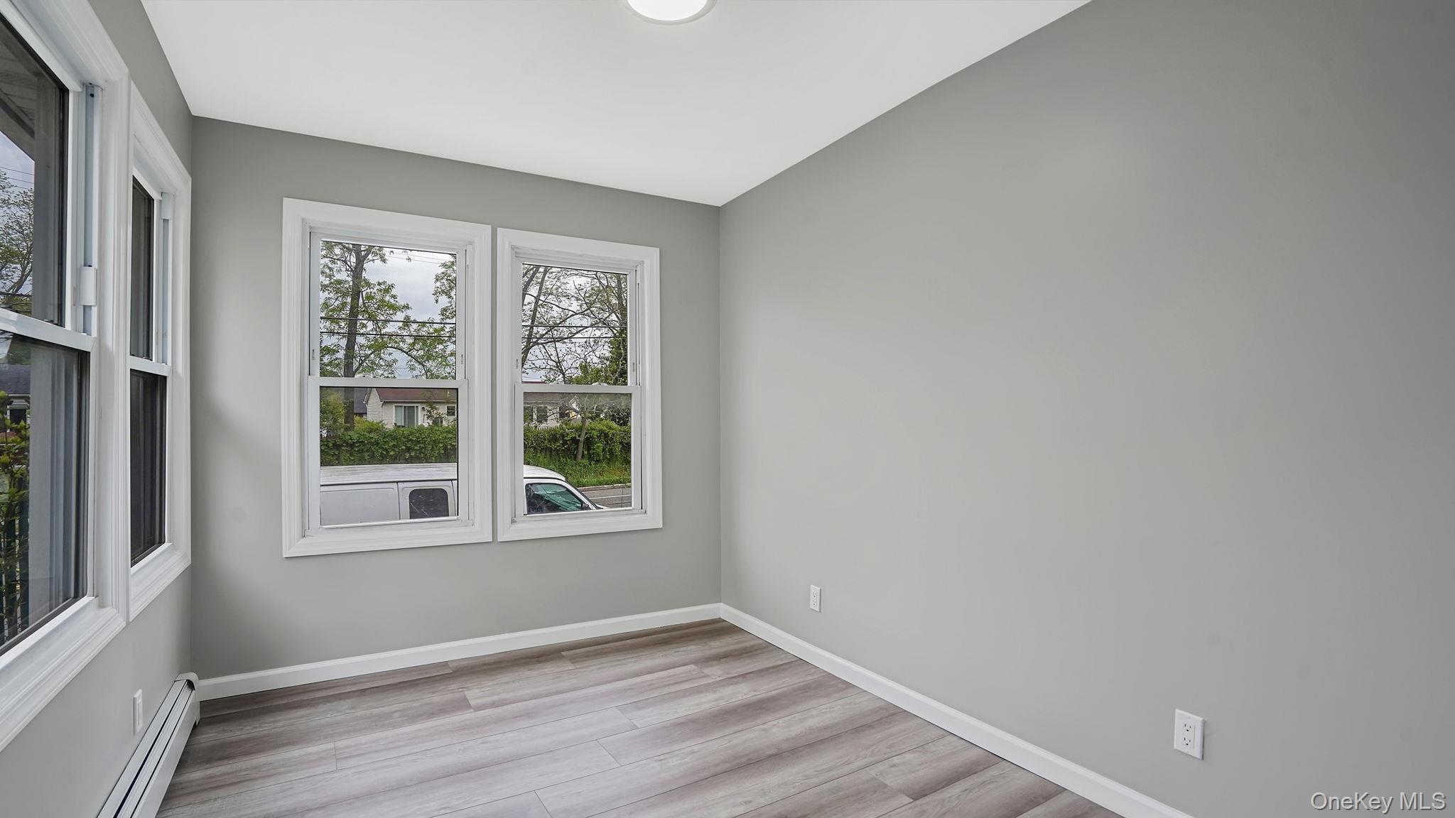 #2 photo, 103 3rd Avenue, サフォーク郡 Bay Shore , NY 11706