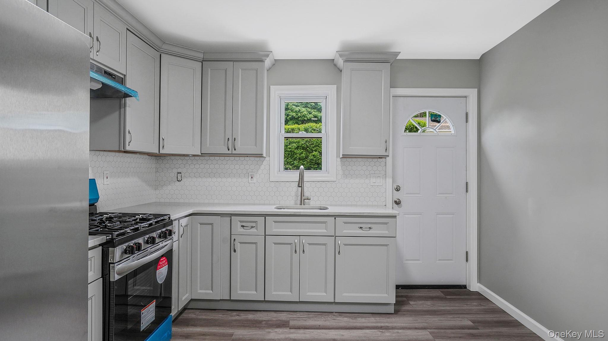 #9 photo, 103 3rd Avenue, サフォーク郡 Bay Shore , NY 11706