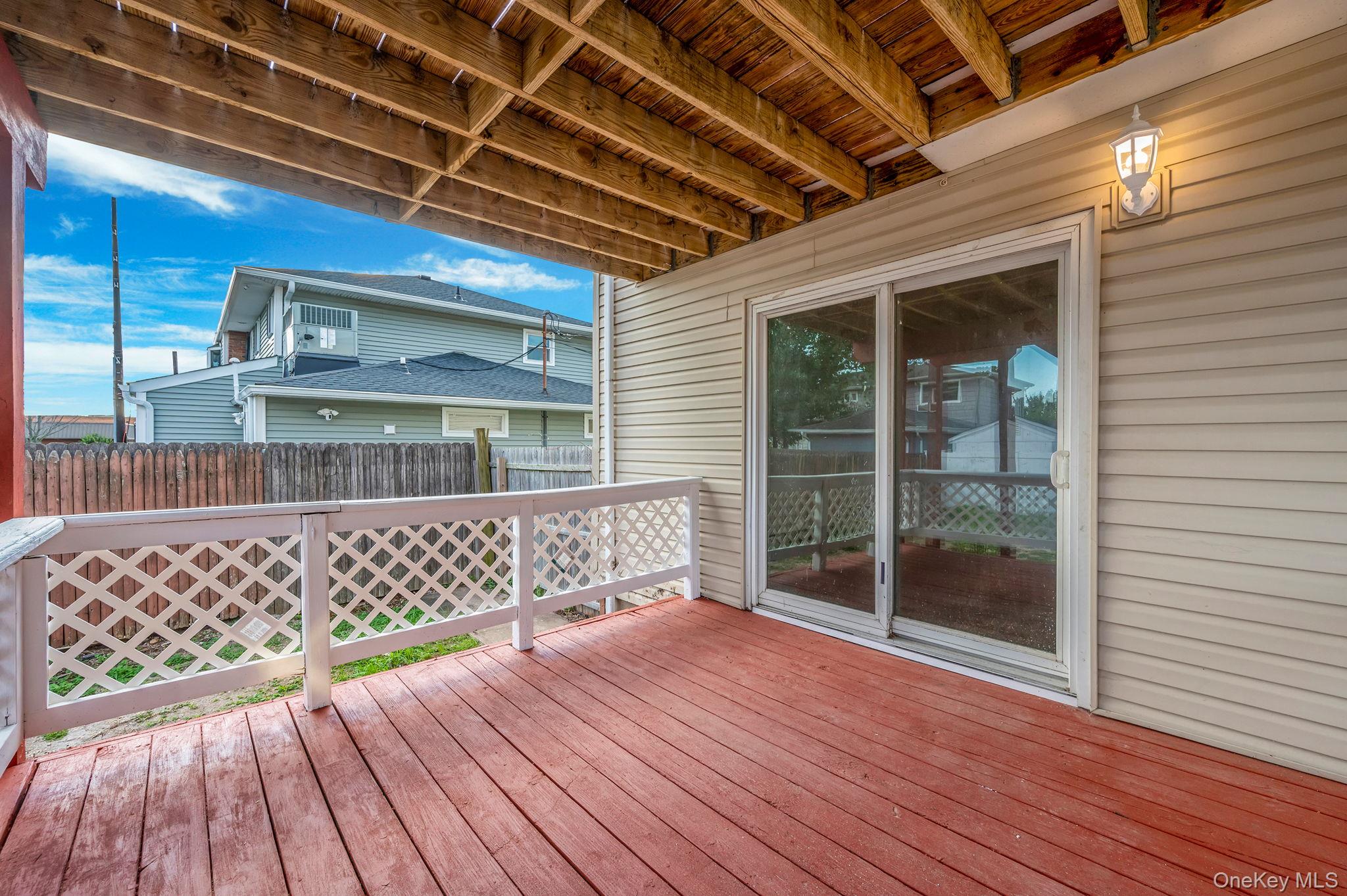 #5 photo, 76 Hamilton Avenue, Massapequa , NY 11758