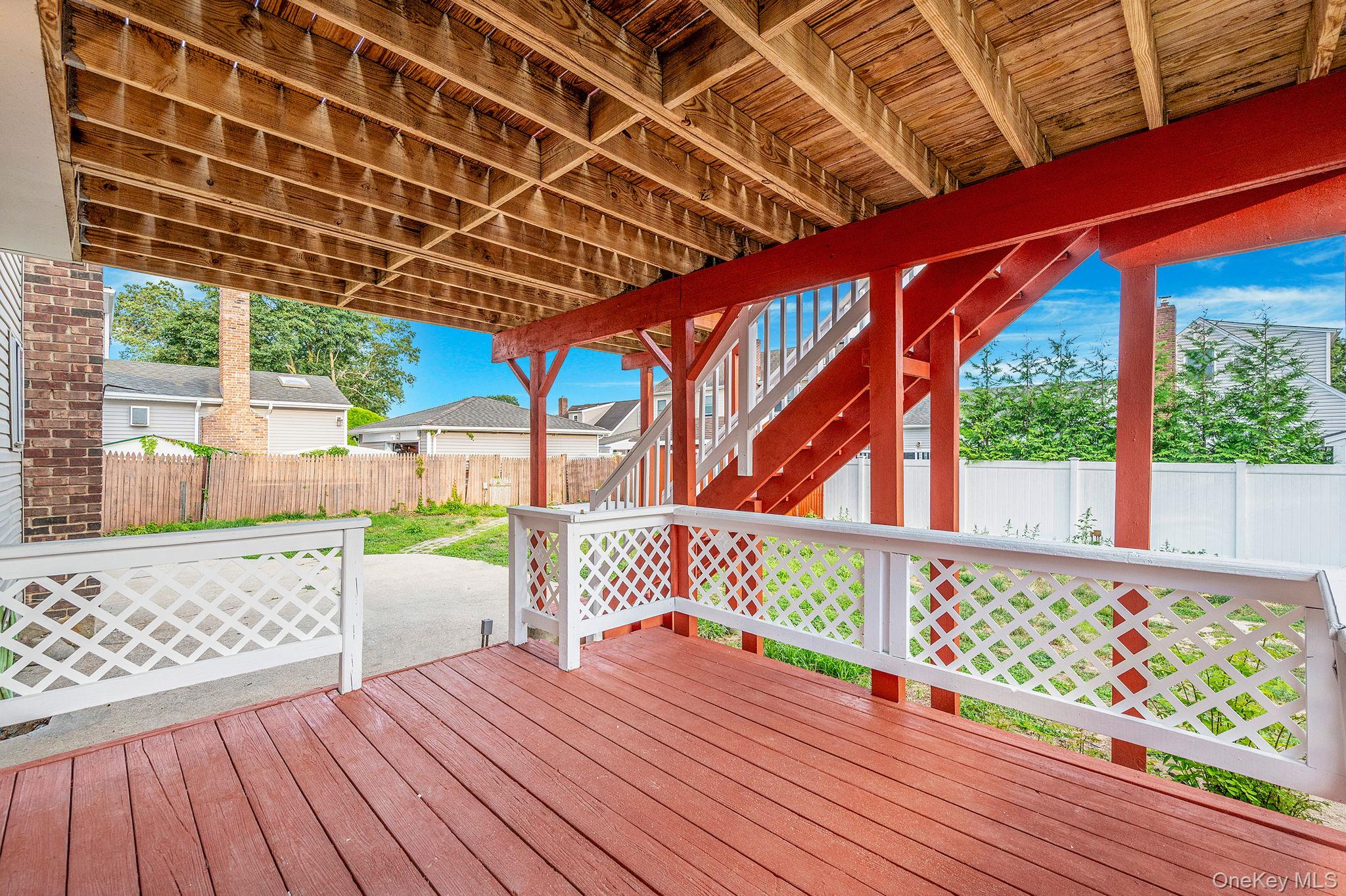 #6 photo, 76 Hamilton Avenue, Massapequa , NY 11758