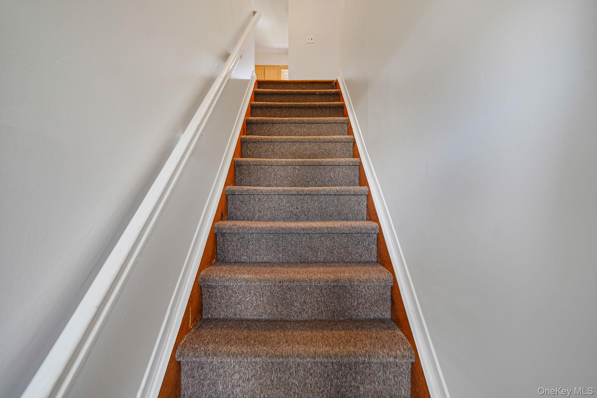 #9 photo, 38 Nassau Street, サフォーク郡 Islip Terrace , NY 11752