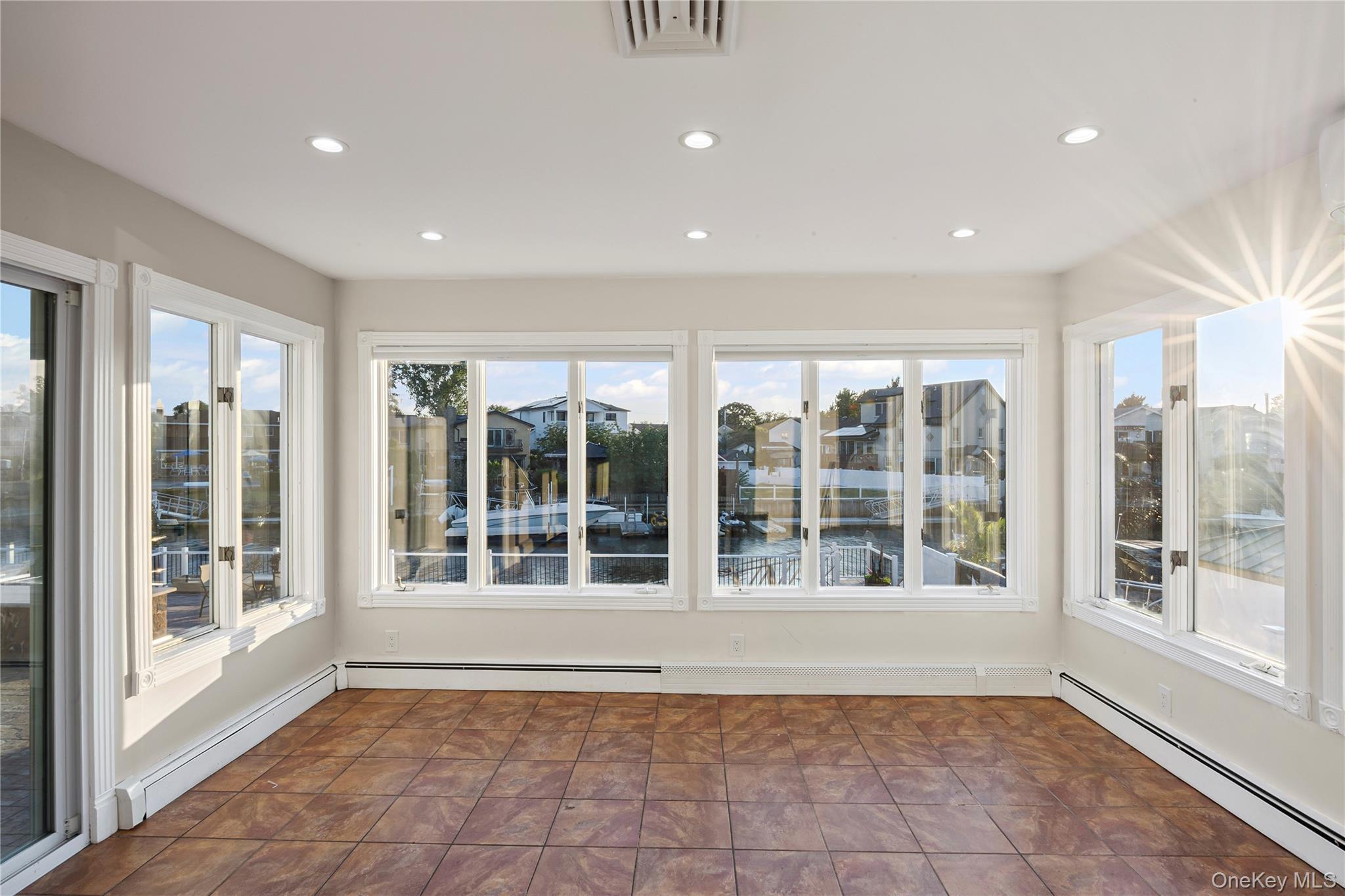 #11 photo, 3066 Ann Street, Baldwin Harbor , NY 11510