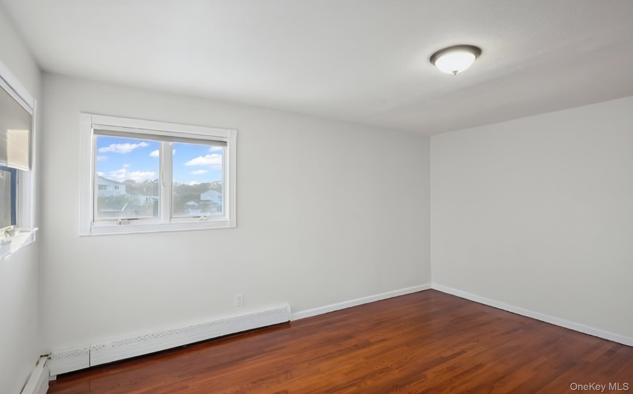 #18 photo, 3066 Ann Street, Baldwin Harbor , NY 11510