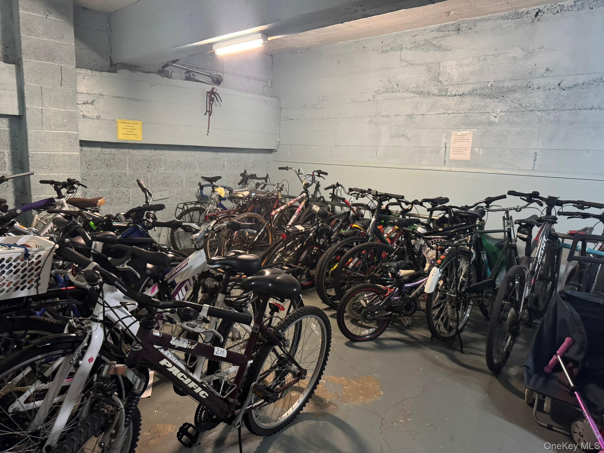 #16 photo, 102-40 67th Drive, Forest Hills , NY 11375