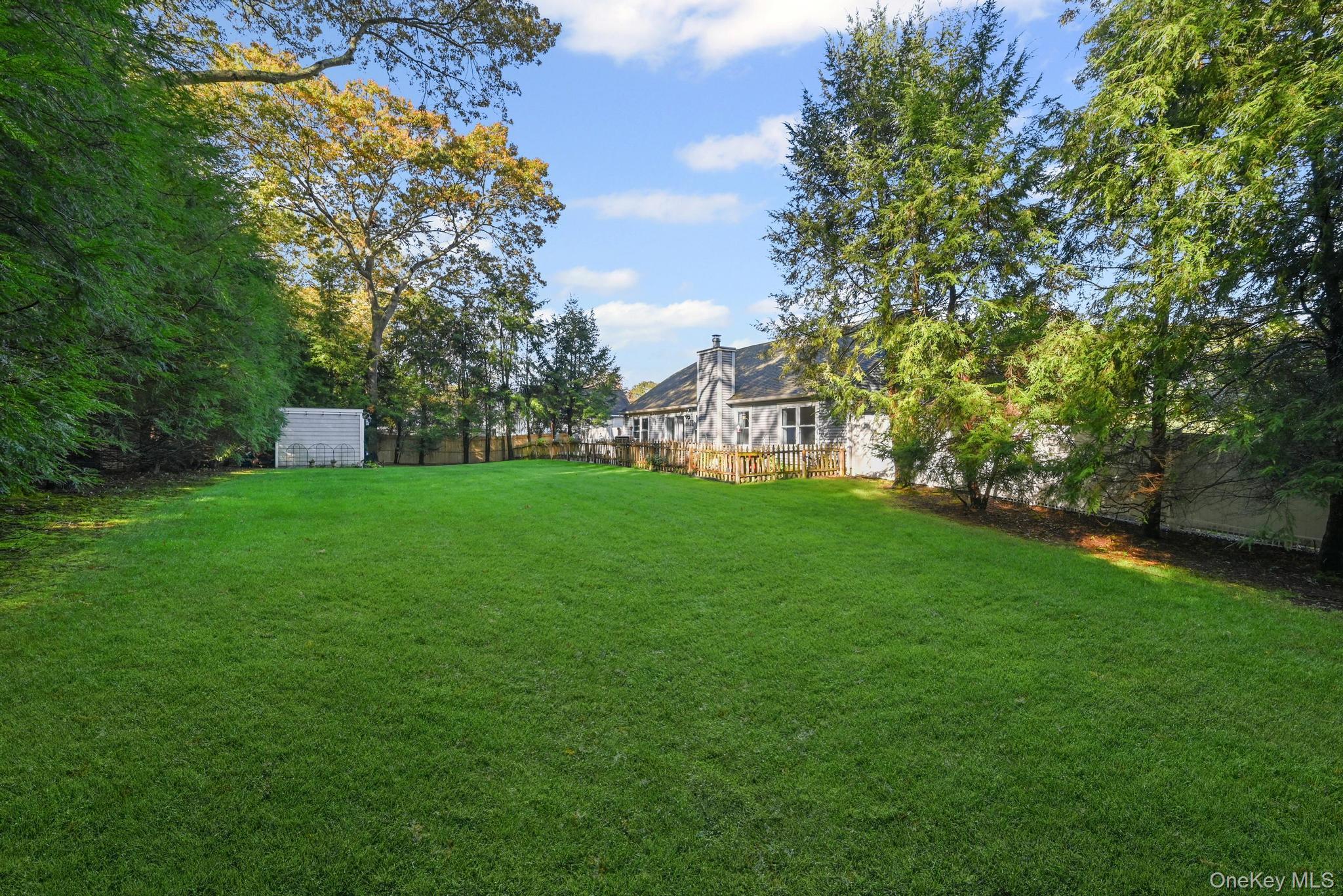 #19 photo, 12 Ascot Place, Coram , NY 11727