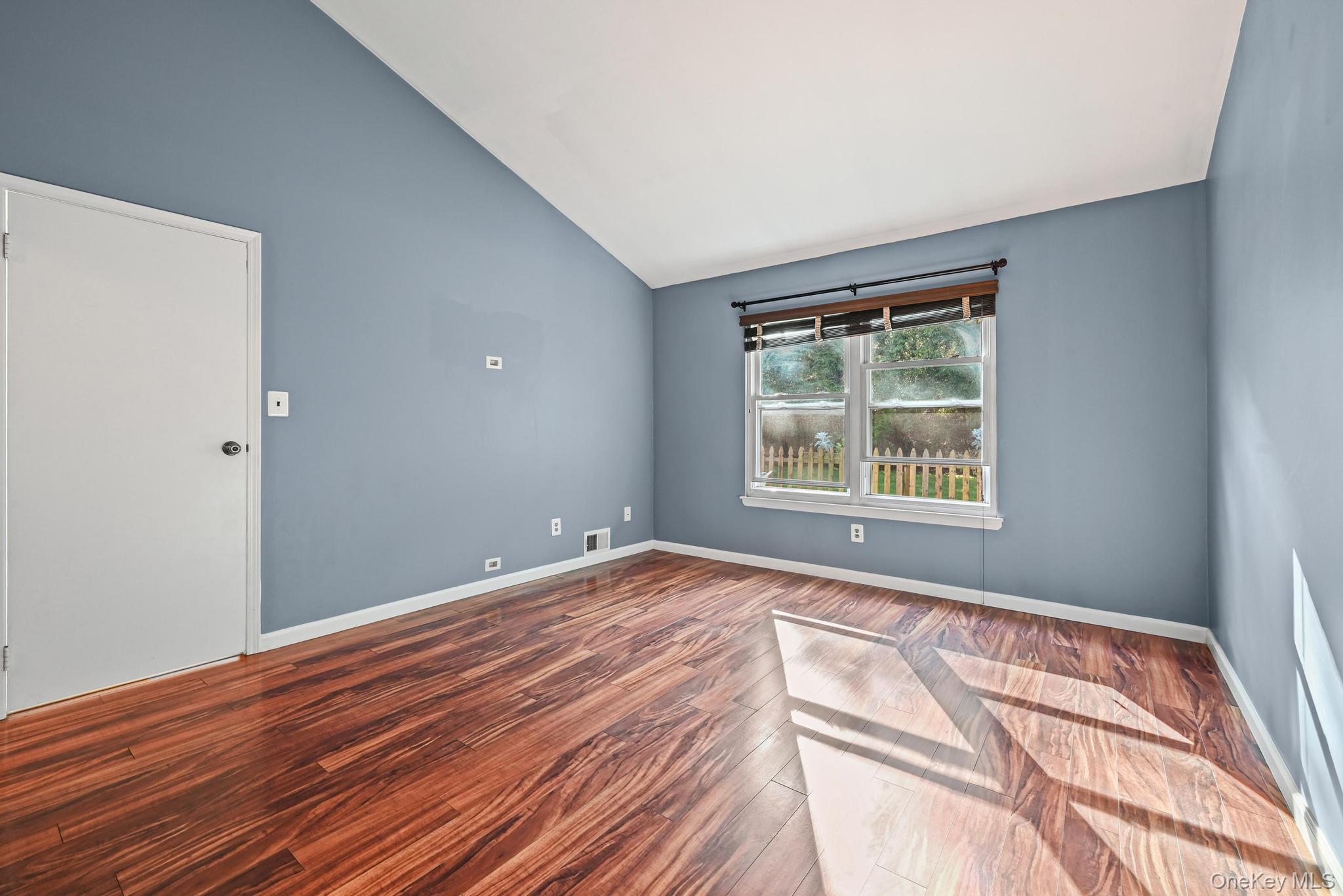 #8 photo, 12 Ascot Place, Coram , NY 11727