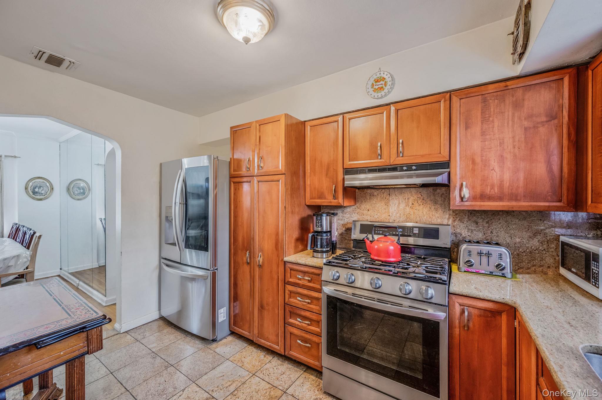 #4 photo, 115-82 237th Street, Elmont , NY 11003