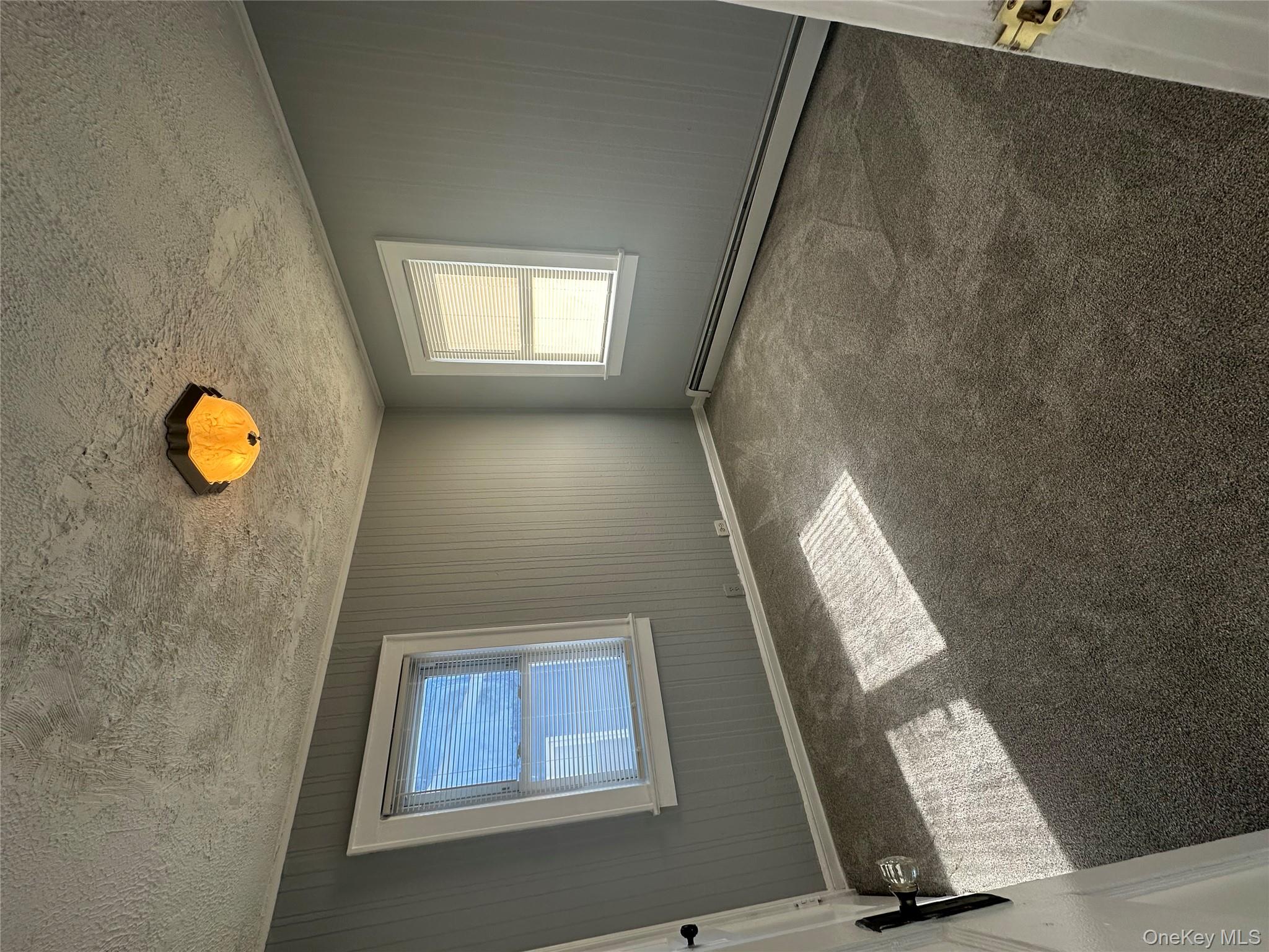 #14 photo, 32 McKinley Avenue, サフォーク郡 Lindenhurst , NY 11757