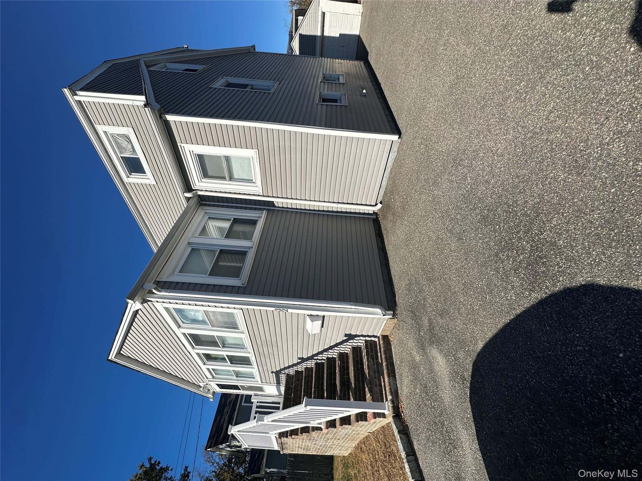 #3 photo, 32 McKinley Avenue, サフォーク郡 Lindenhurst , NY 11757