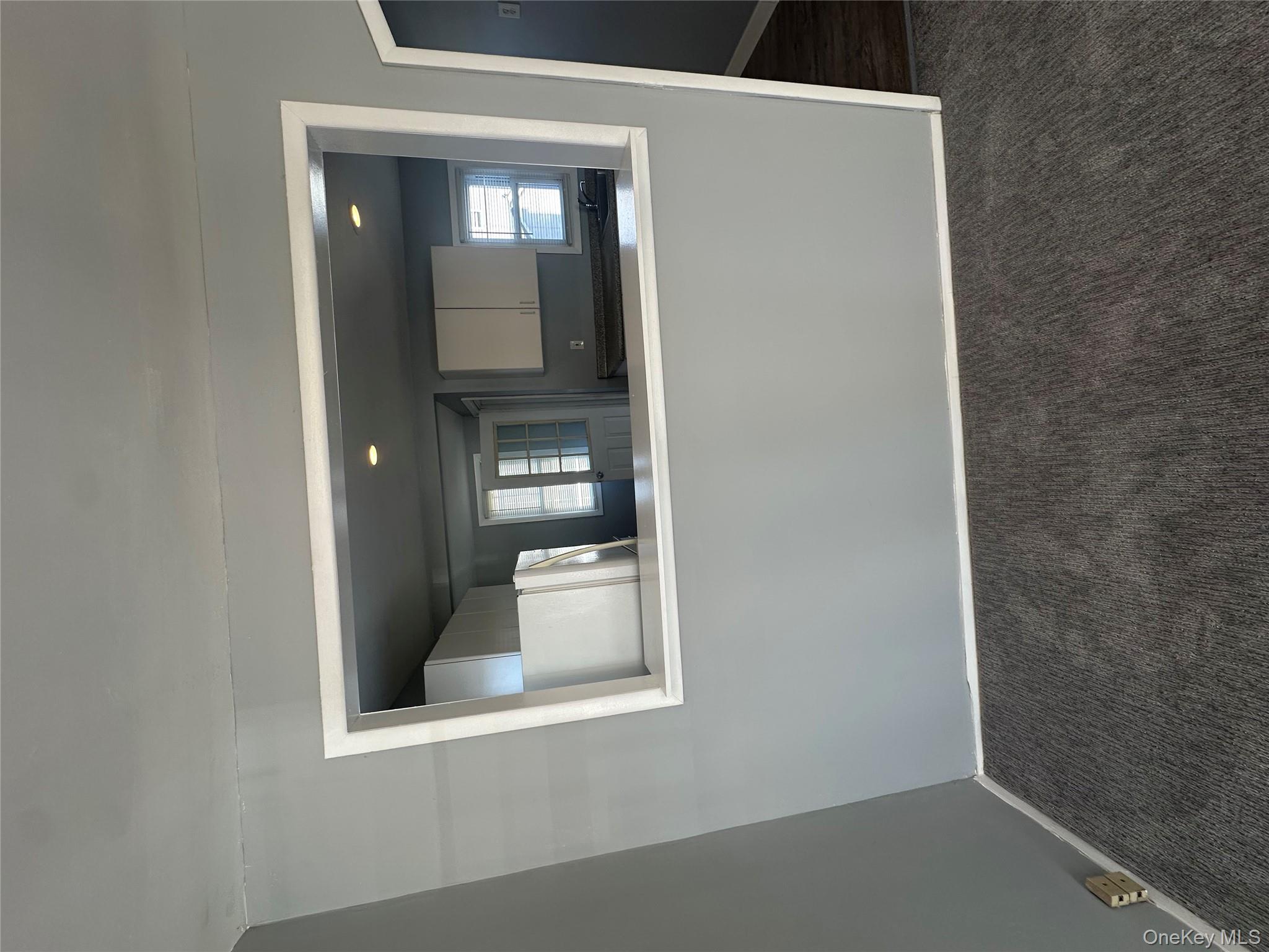 #8 photo, 32 McKinley Avenue, サフォーク郡 Lindenhurst , NY 11757