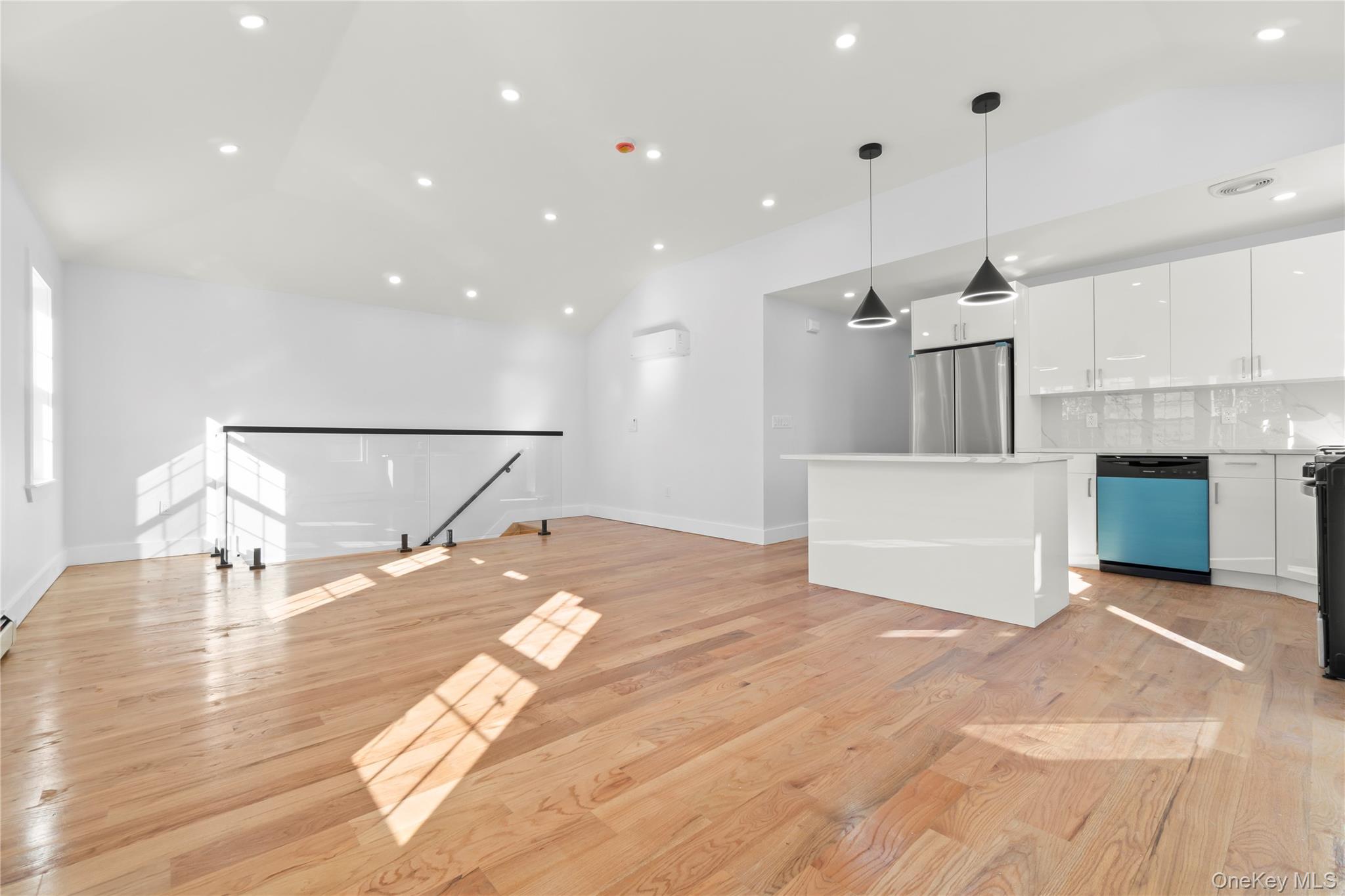 #16 photo, 24533 147th Road, Rosedale , NY 11422