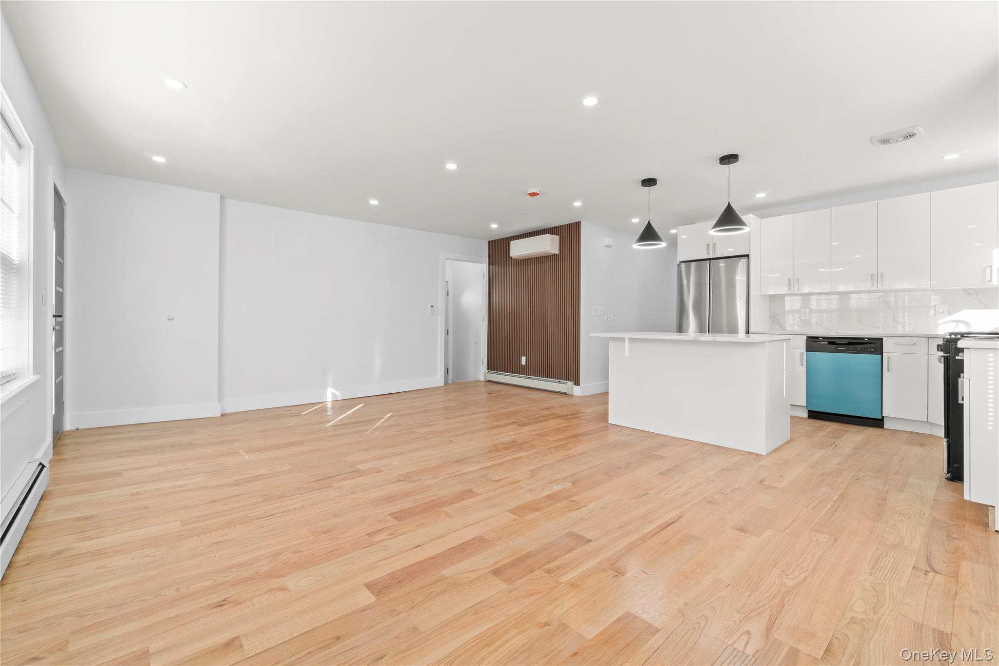 #5 photo, 24533 147th Road, Rosedale , NY 11422